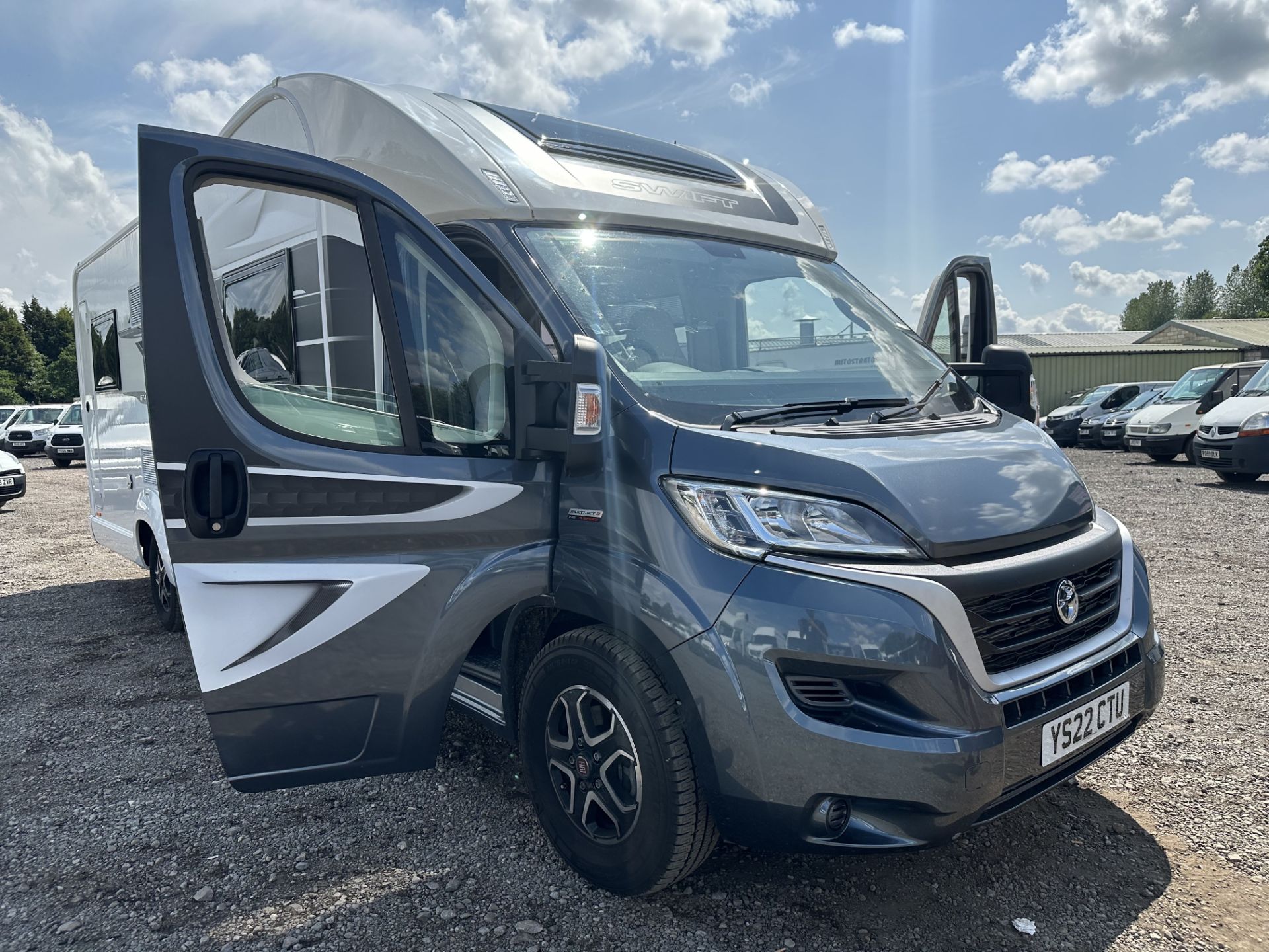 YS22CTU Model: 2022 FIAT DUCATO SWIFT ESCAPE 674 AUTOMATIC MOTORHOME - Image 3 of 37