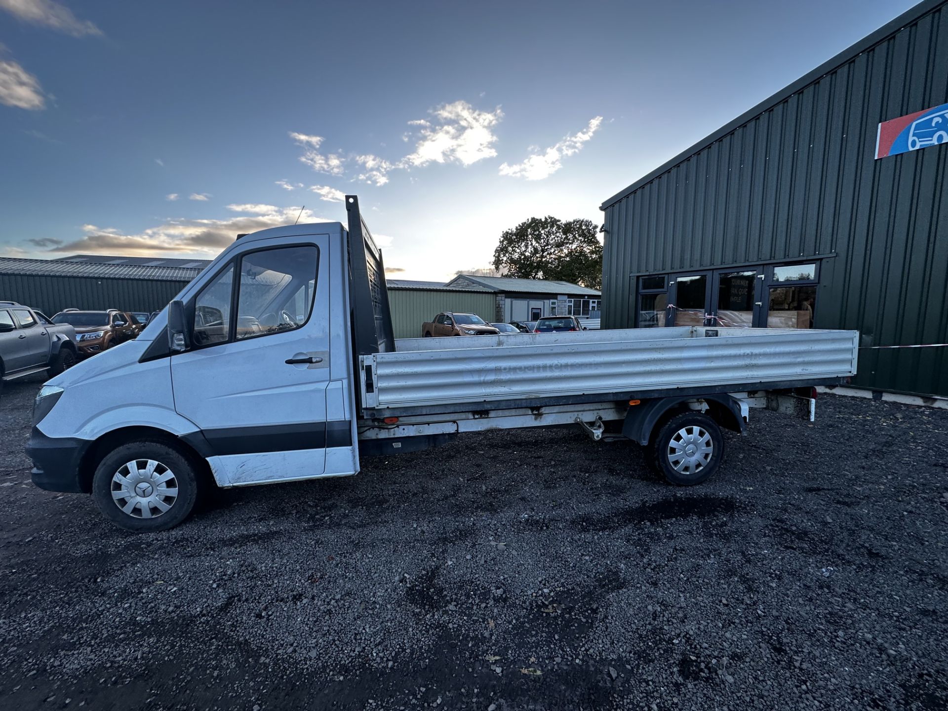 YJ18MZL Model: 2018 MERCEDES SPRINTER 314 CDI XLWB DROPSIDE EURO 6 BARGAIN - Image 7 of 17