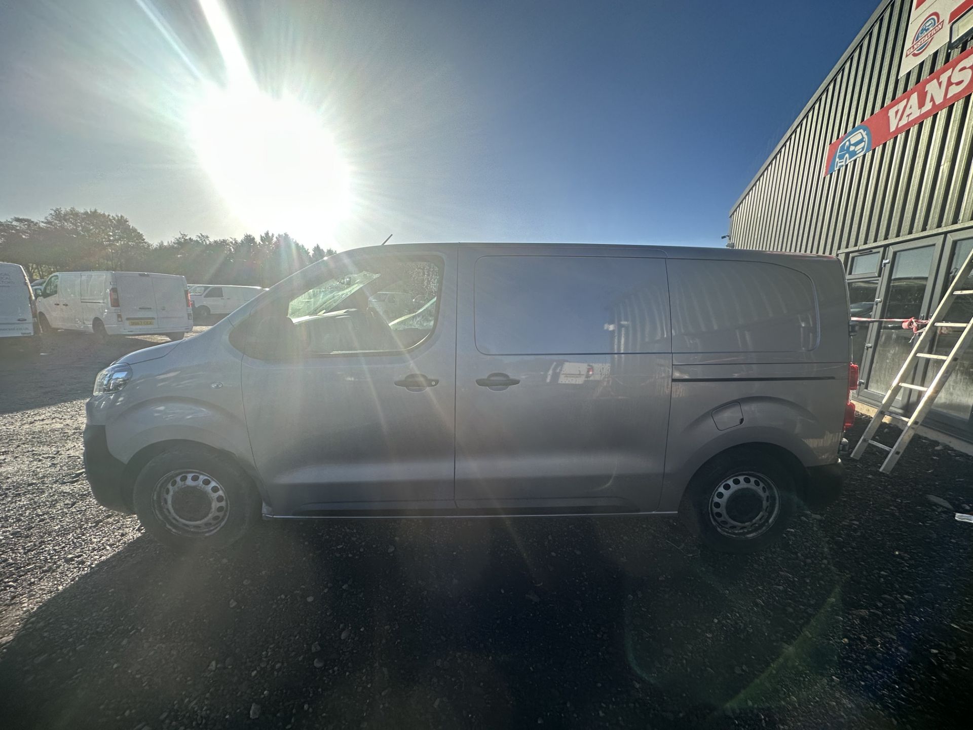 LD69DWC Model: 69 PLATE CITROEN DISPATCH M DIESEL 1000 1.5 BLUEHDI 100 VAN - Image 6 of 22