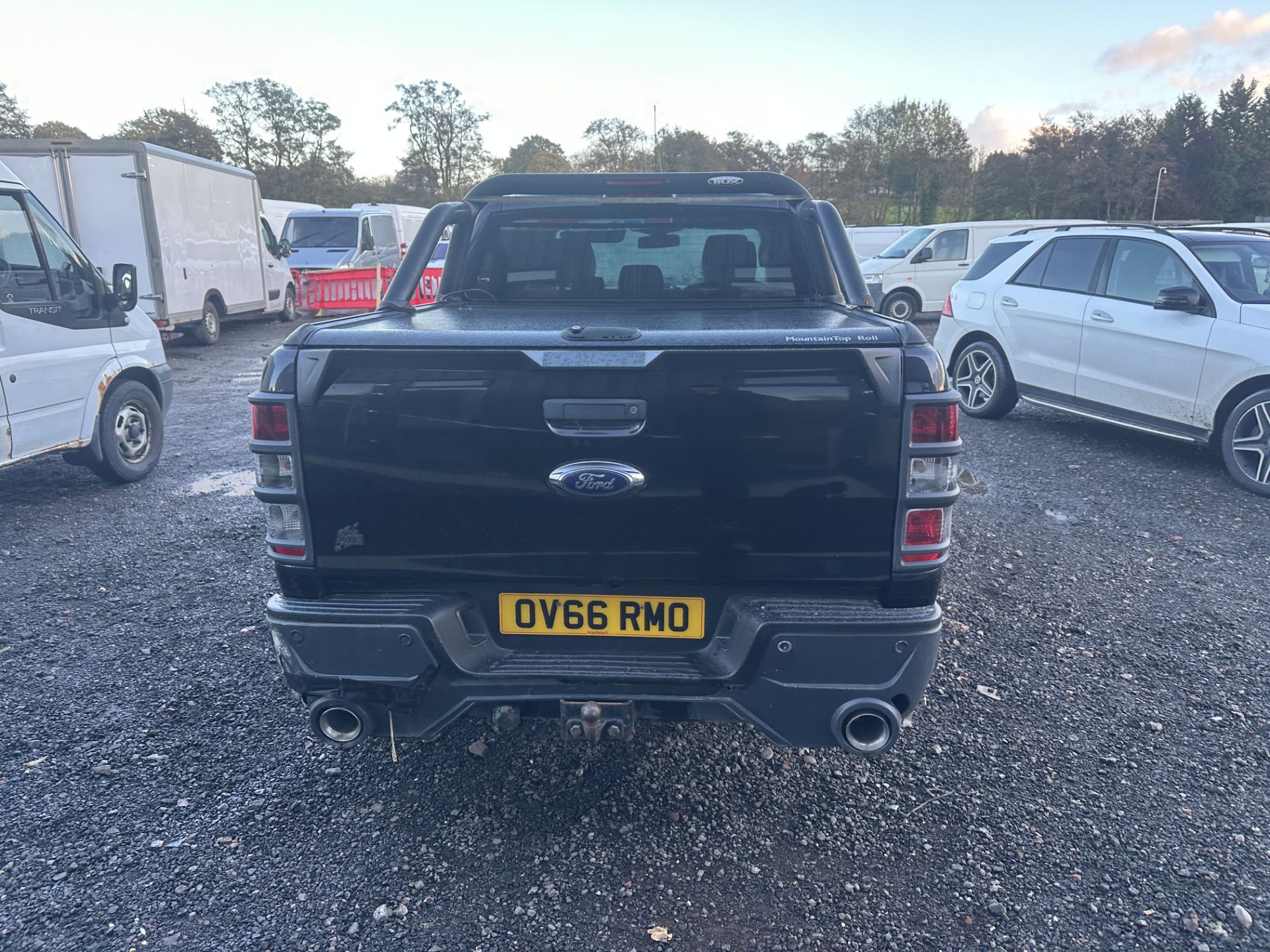 OV66RMO Model: 66 PLATE FORD RANGER LIMITED MSRT 4X4 3.2 TDCI AUTOMATIC - Image 17 of 23