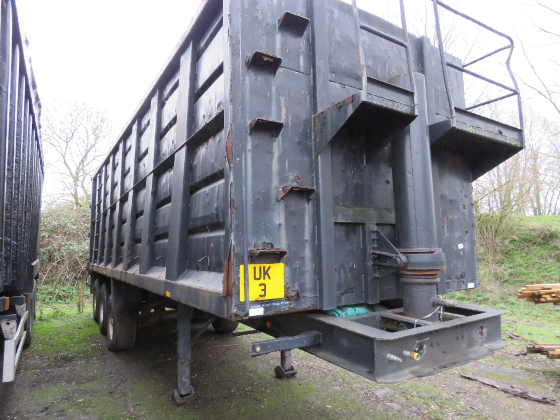 TRENT MF WEIGHTLIFTER TRIAXLE SCRAP SPECIFICATION ARTIC TRAILER , 36TONNE GROSS, BARN DOORS, HEAVY D - Image 2 of 7