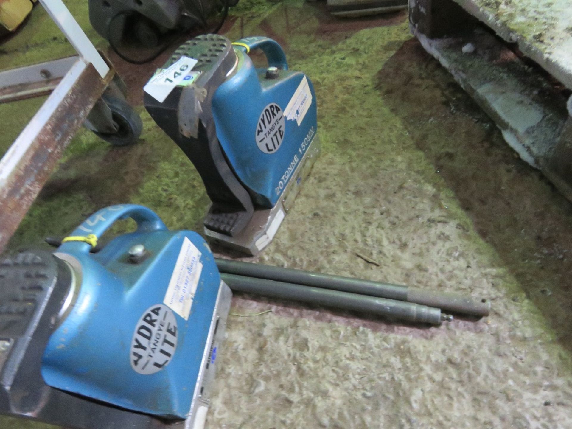 2 X HYDRALITE TANGYE 20TONNE HYDRAULIC JACKS, 150MM RATED LIFT WITH LEVER BARS. THIS LOT IS SOLD - Image 3 of 3