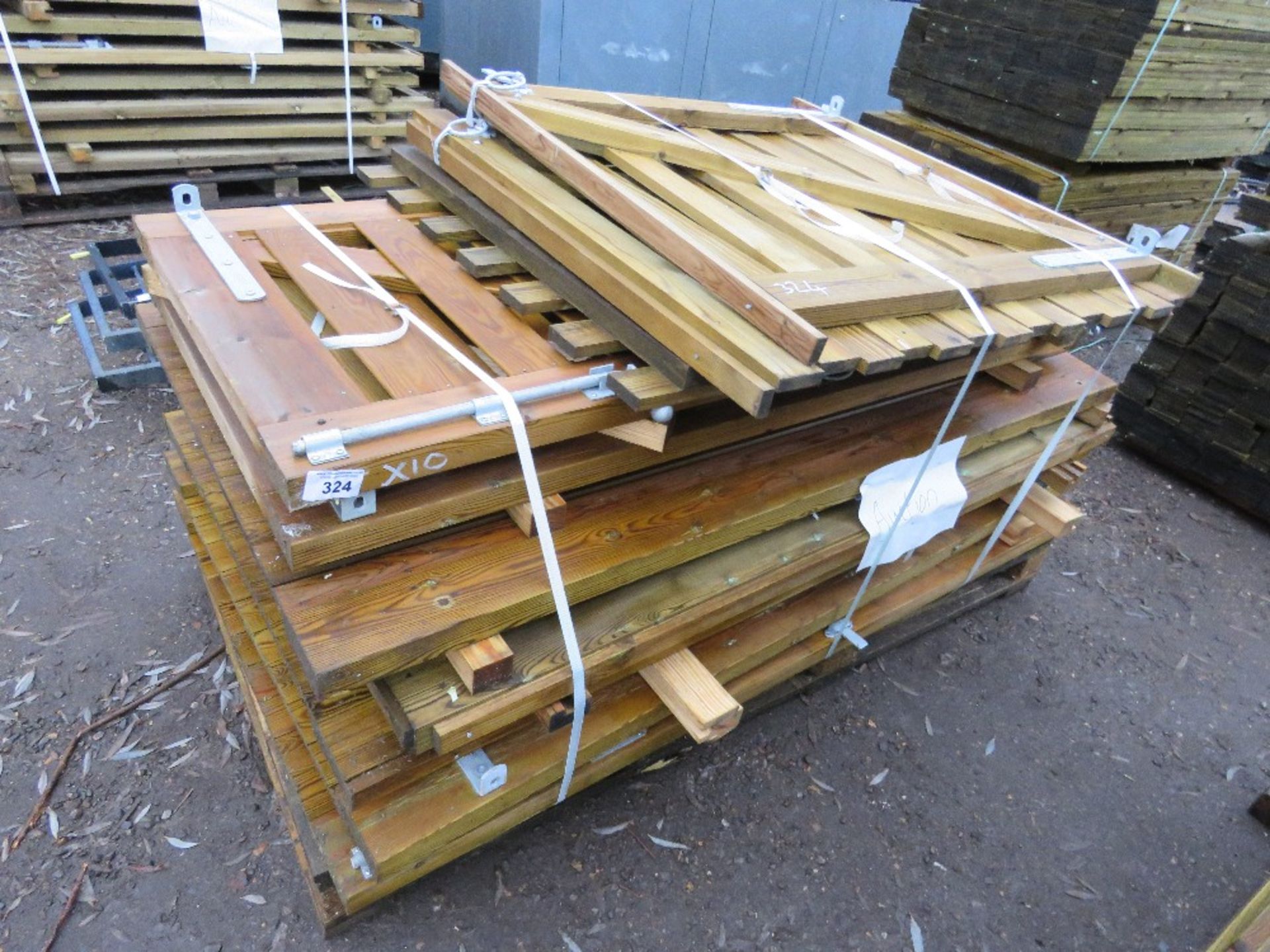 10 X ASSORTED WOODEN GARDEN GATES.