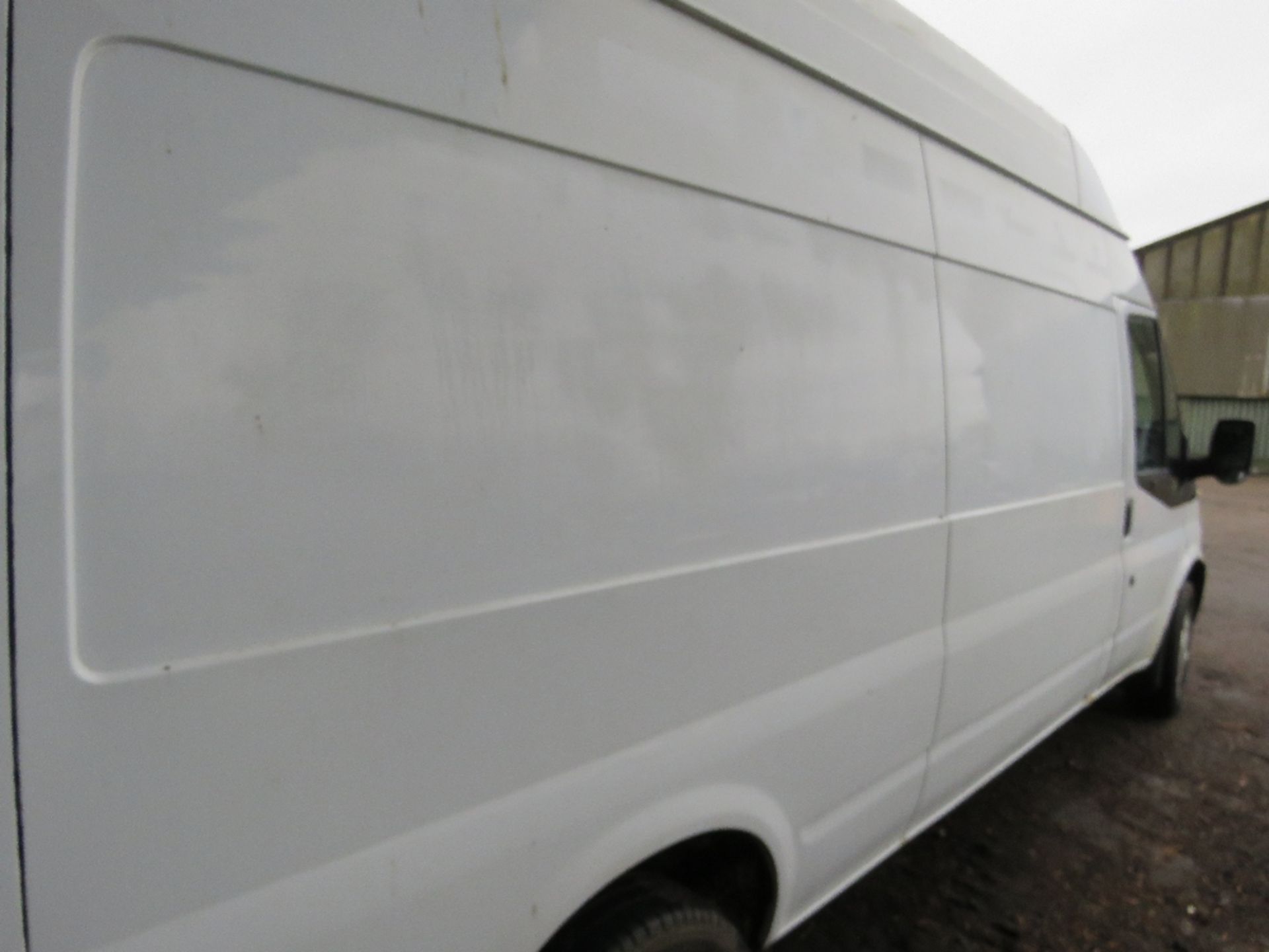 FORD TRANSIT HIGH TOP PANEL VAN REG: RS60 VAN. WITH V5, TESTED UNTIL 11.10.23. REGISTERED 15/02/2011 - Image 7 of 12