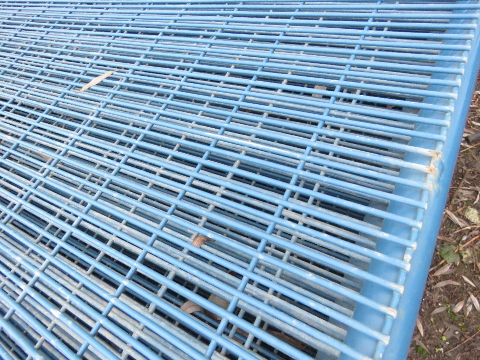 SECURITY COMPOUND BUILDING SET OF EXTRA HEAVY DUTY ANTI CLIMB MESH COVERED FENCE PANELS ALSO POTENT - Image 5 of 6
