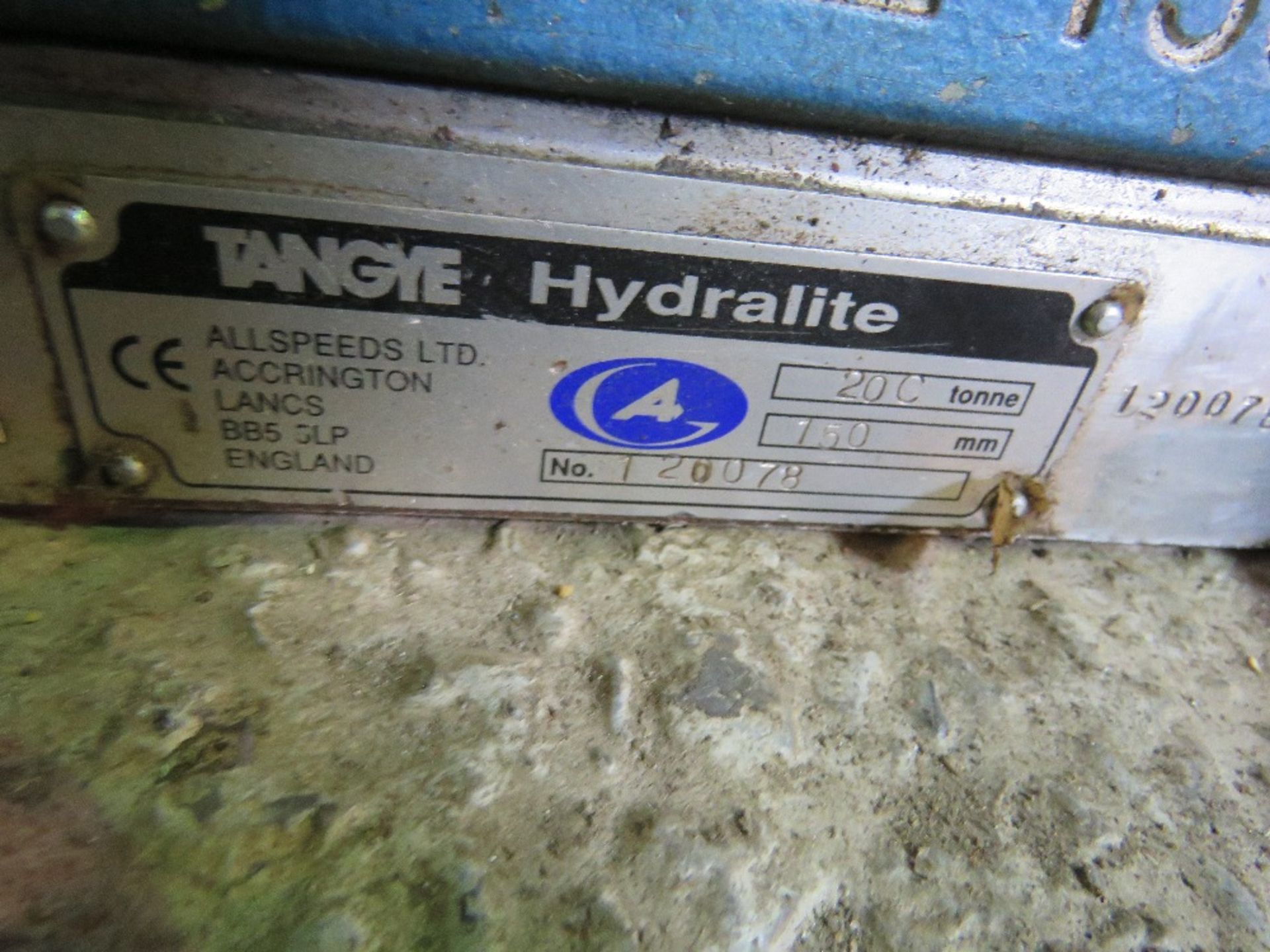 2 X HYDRALITE TANGYE 20TONNE HYDRAULIC JACKS, 150MM RATED LIFT WITH LEVER BARS. THIS LOT IS SOLD - Image 2 of 4