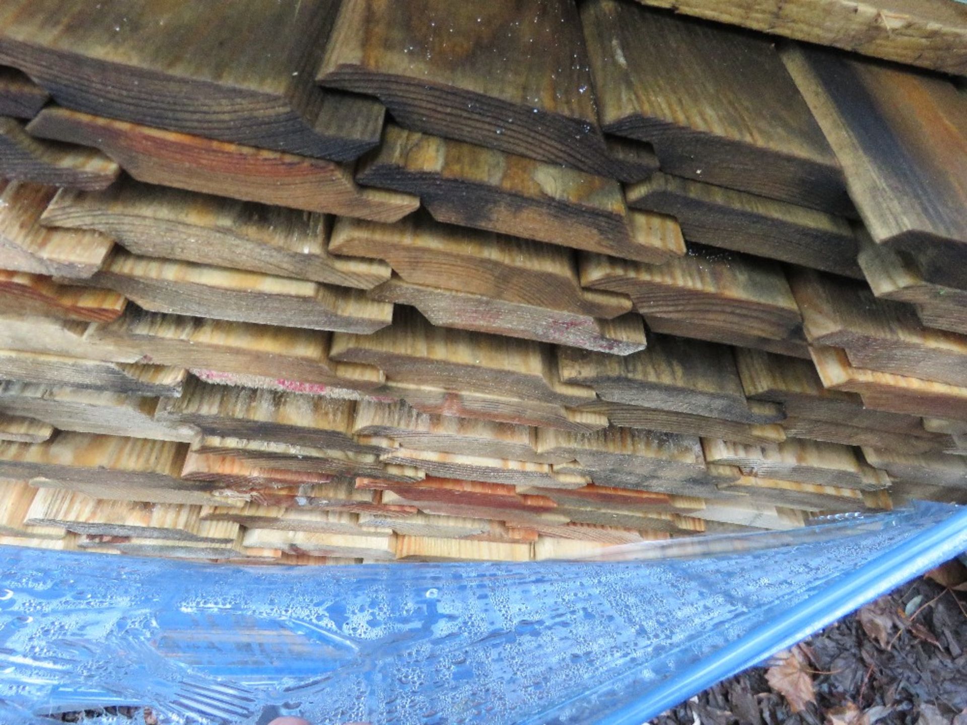 LARGE STACK (2 X PACKS) OF UNTREATED SHIPLAP TIMBER FENCING BOARDS: 1.83M LENGTH APPROX. - Image 3 of 3