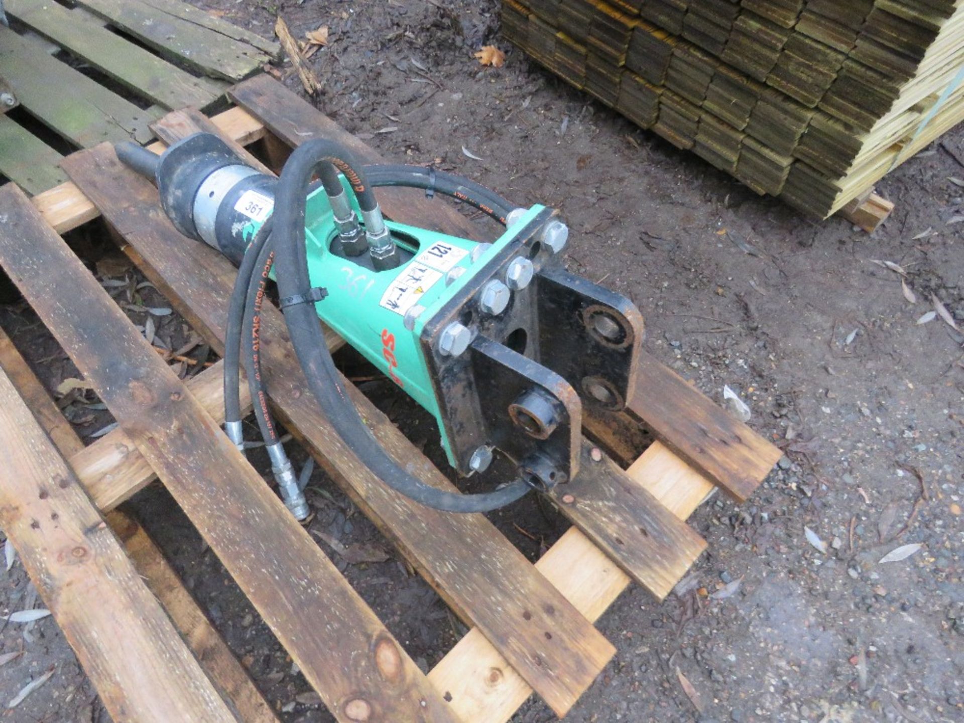 MONTABIRT CUP SC8 EXCAVATOR MOUNTED BREAKER, 30MM PINS. THIS LOT IS SOLD UNDER THE AUCTIONEERS MA - Image 2 of 3