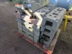 PALLET OF HERAS TYPE TEMPORARY FENCE BLOCKS/BASES. THIS LOT IS SOLD UNDER THE AUCTIONEERS MARGIN