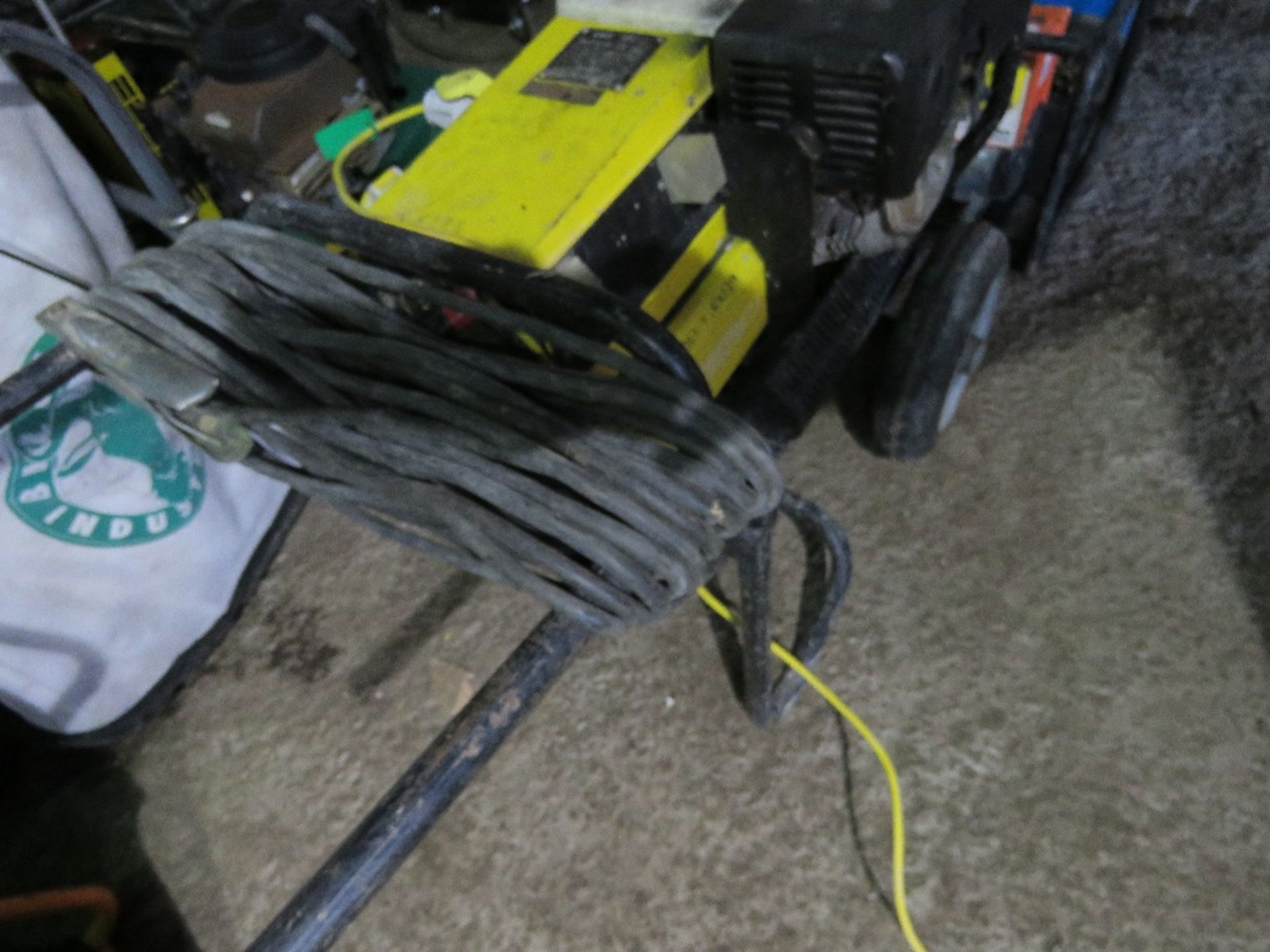 GENSET MPM 5/225 BARROW GENERATOR WELDER WITH LEADS. WHEN TESTED WAS SEEN TO RUN AND SHOWED POWER ON - Image 6 of 6