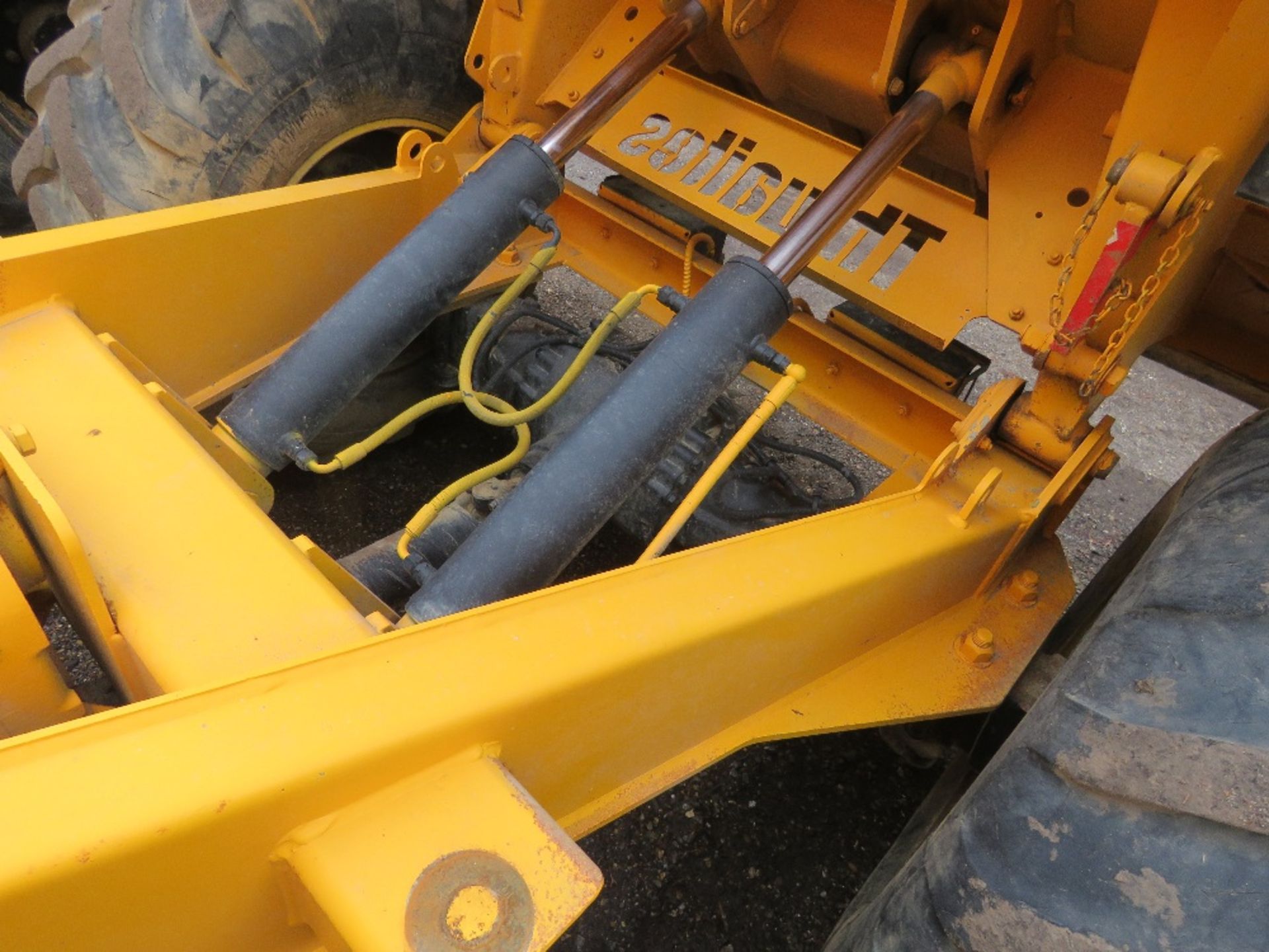 THWAITES 9 TONNE SITE DUMPER, YEAR 2011 BUILD. 3830 REC HOURS. REG: LP11TKO WITH V5. SN:SLCM590Z1108 - Image 5 of 12