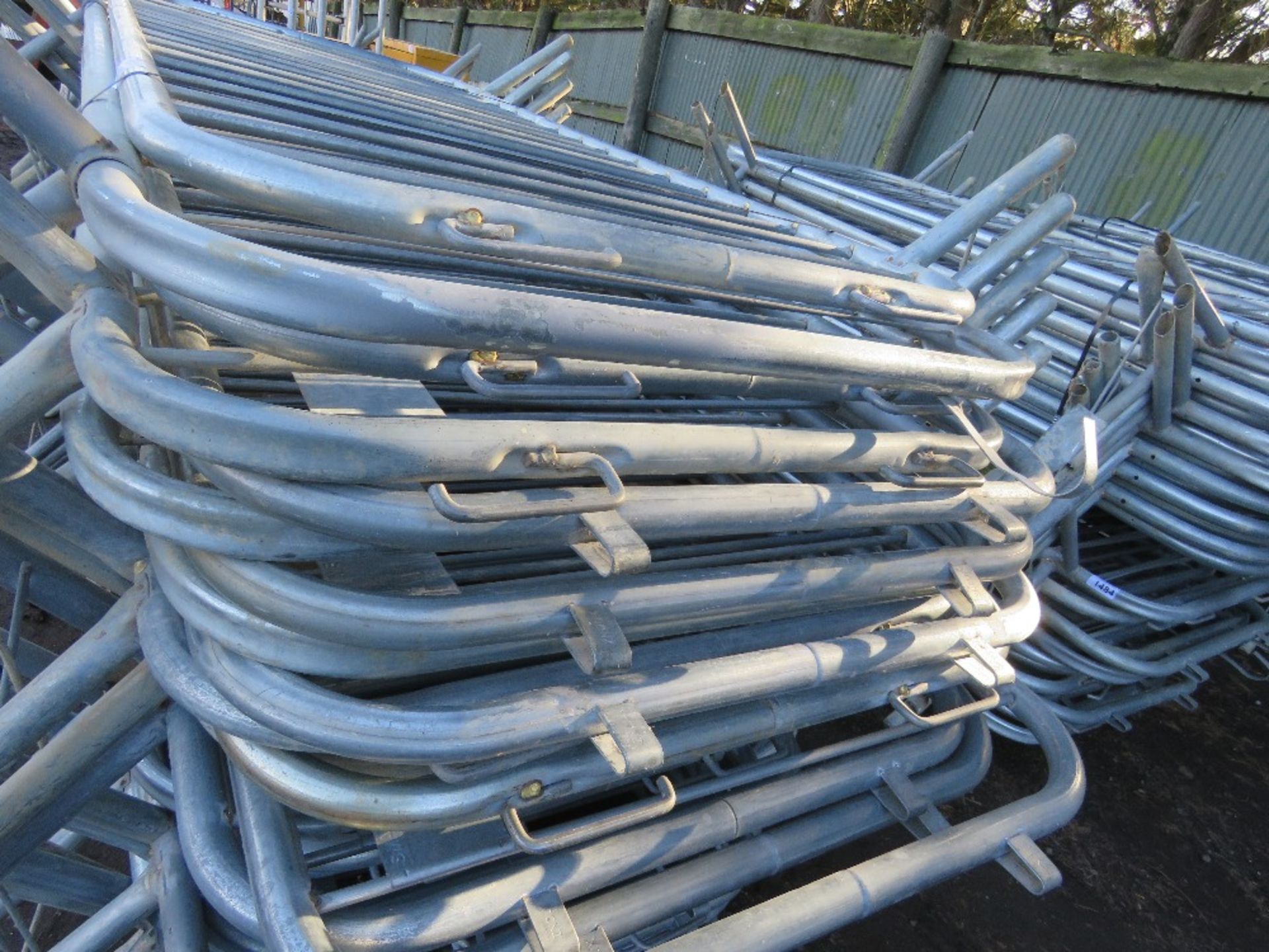 BUNDLE CONTAINING 15NO QUALITY GALVANISED CROWD BARRIERS, MAINLY SMARTWELD BRAND. MANY APPEAR UNUSED - Image 2 of 3
