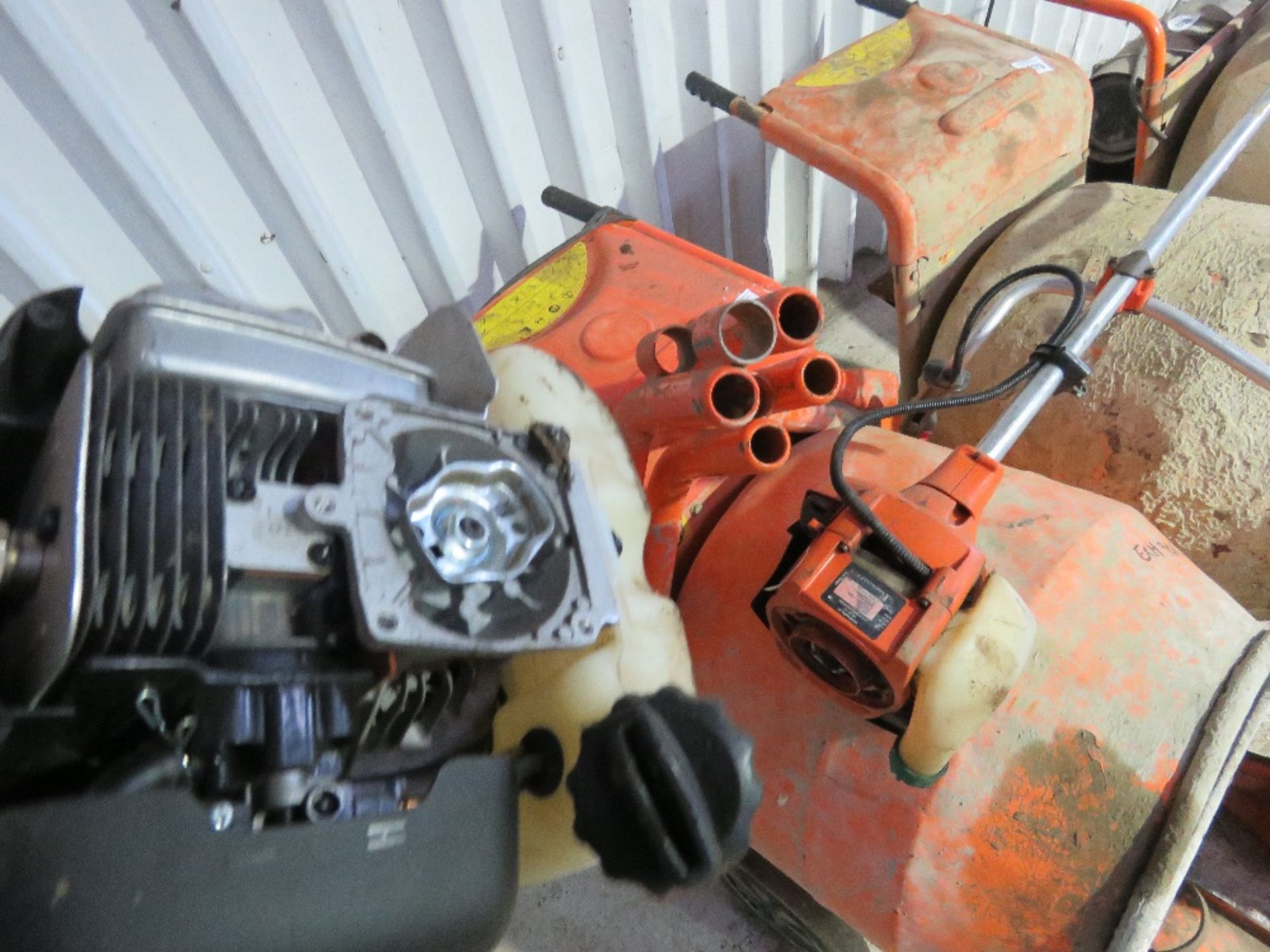 2 X STRIMMERS: HUSQVARNA AND ANOTHER. - Image 6 of 6