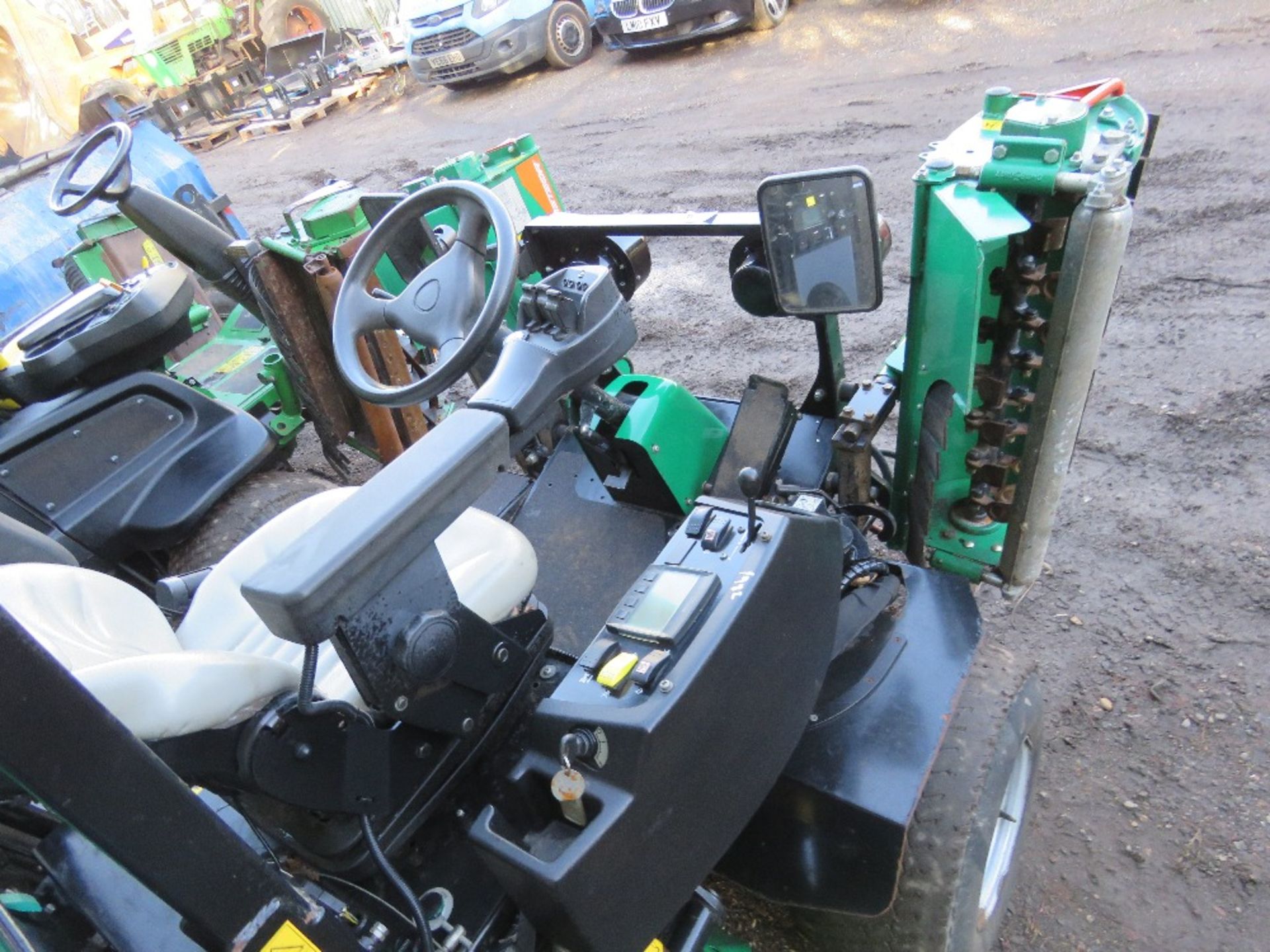 RANSOMES PARWAY 3 TRIPLE RIDE ON MOWER WITH METEOR FLAIL HEADS REG: NX18 BJE WITH V5. PREVIOUS COUNC - Image 3 of 10