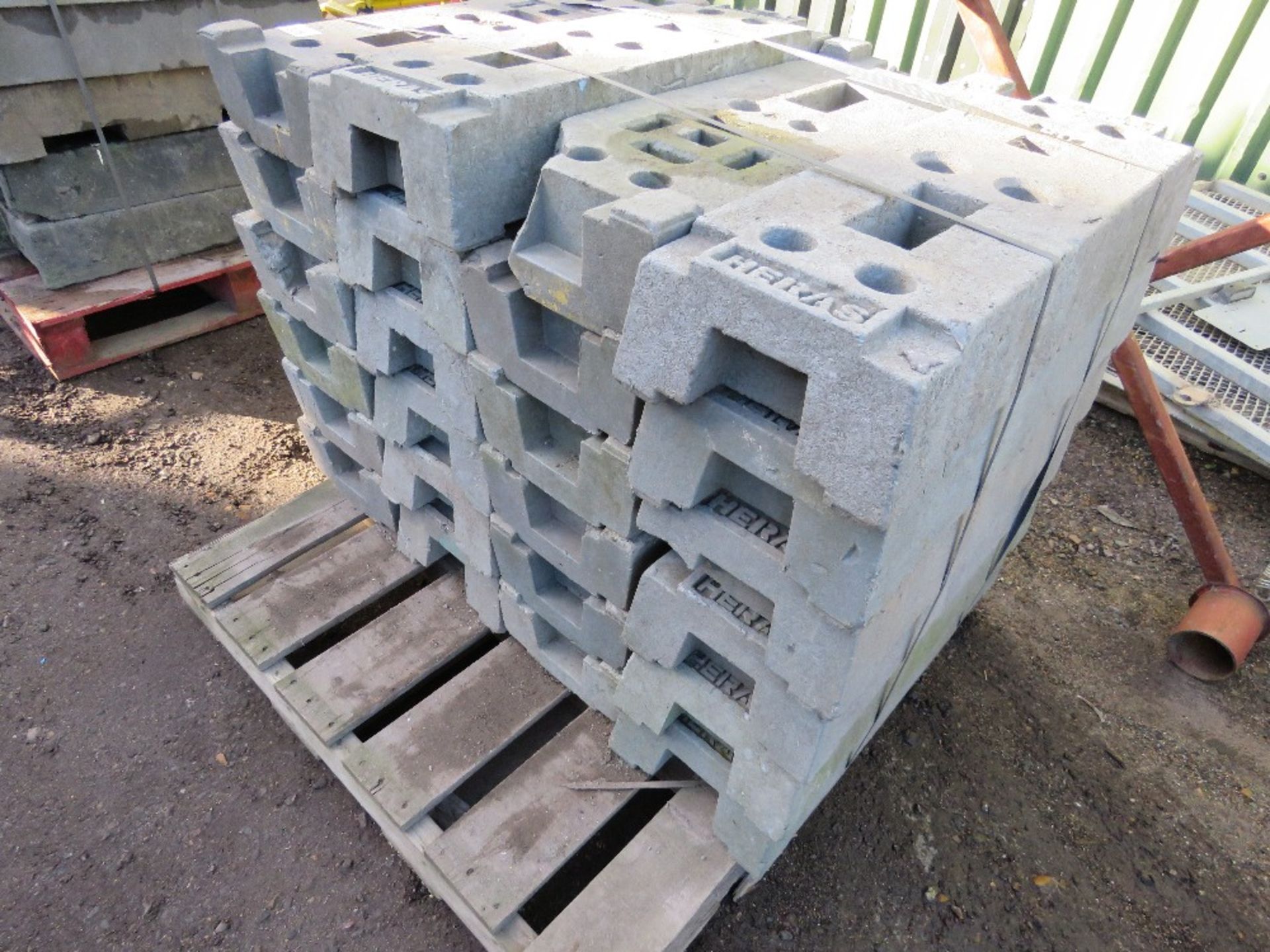 PALLET OF HERAS TYPE TEMPORARY FENCE BLOCKS/BASES. THIS LOT IS SOLD UNDER THE AUCTIONEERS MARGIN - Image 2 of 2