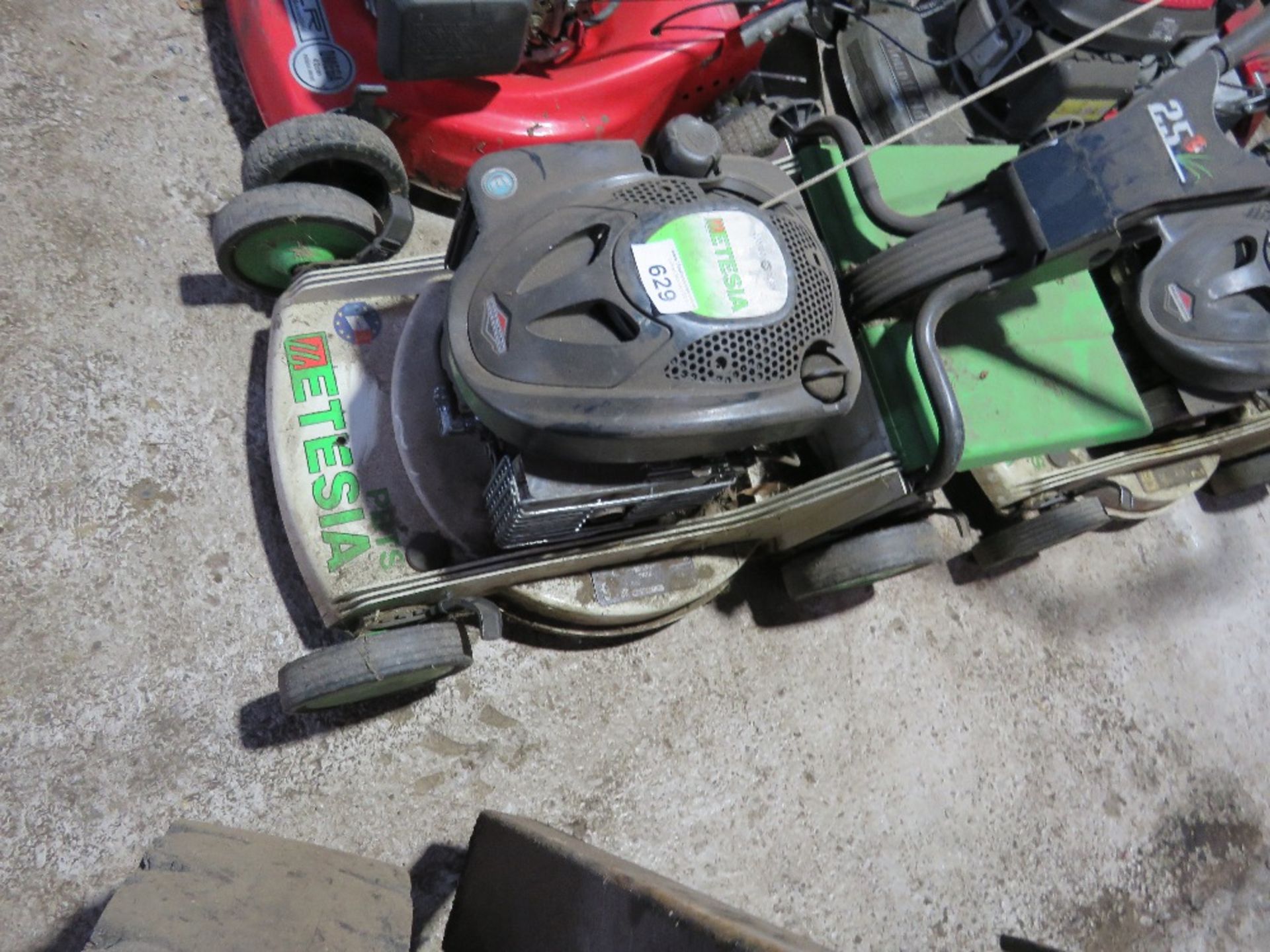 ETESIA SELF DRIVE PETROL MOWER, NO BAG. THIS LOT IS SOLD UNDER THE AUCTIONEERS MARGIN SCHEME, THE - Image 2 of 3