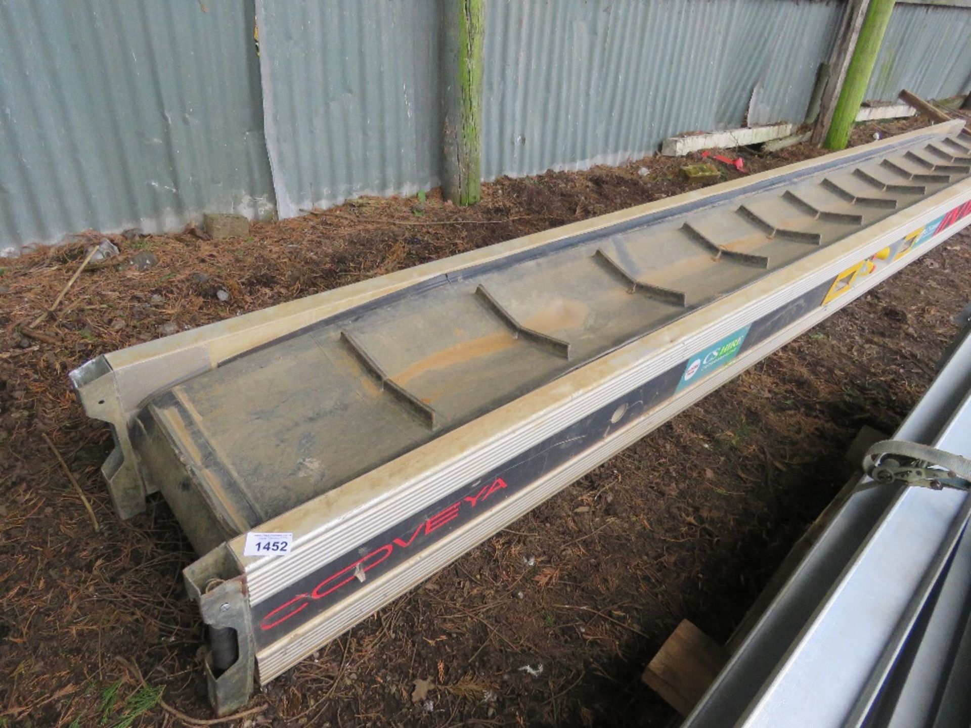 COVEYA INVADOR MUCK CONVEYOR BELT, 110VOLT, 18FT LENGTH APPROX. - Image 2 of 4