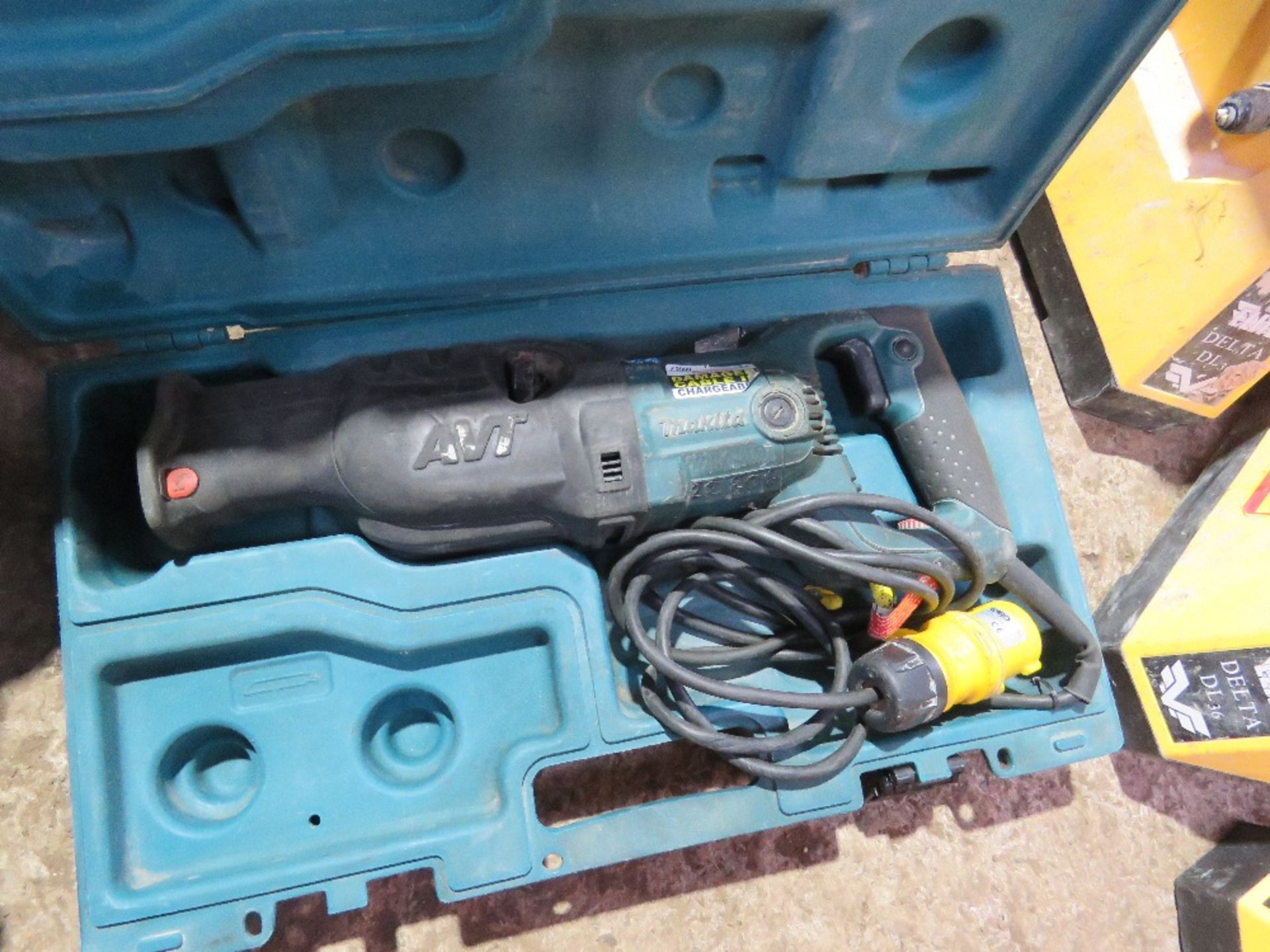 2 X MAKITA 110VOLT RECIPROCATING SAWS. - Image 4 of 5