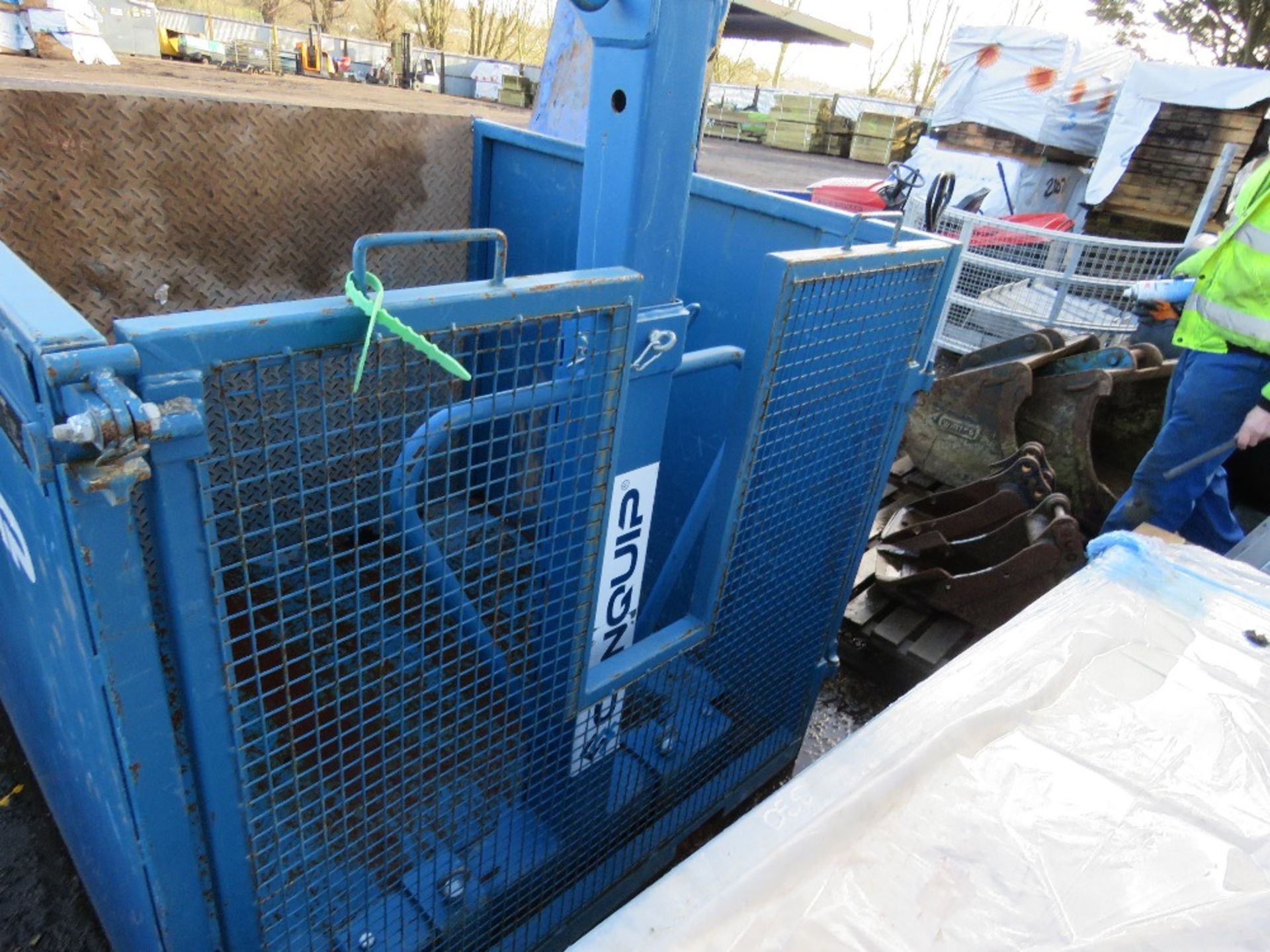 CONQUIP 2 TONNE RATED CRANE FORKS WITH EQUIPMENT TRANSPORT SKIP/STILLAGE CONTAINER WITH DROP RAMP, - Image 8 of 11