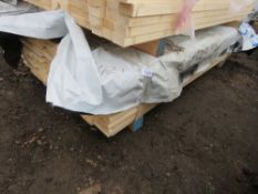 PACK OF UNTREATED ROUNDED TIMBER FENCE CAPPING BOARDS, 2M LENGTH X 120MM X 20MM APPROX.