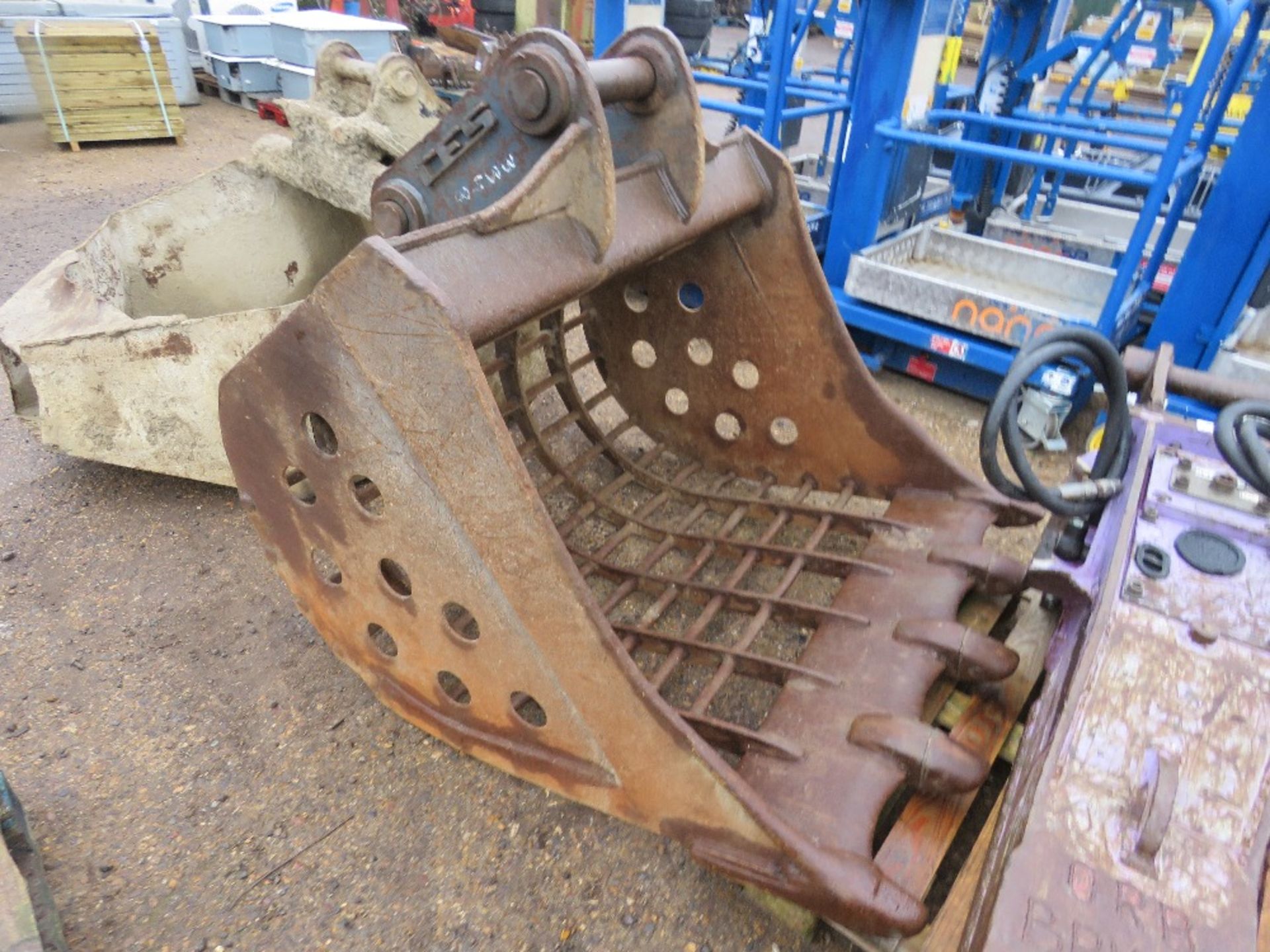 LARGE SIZED EXCAVATOR MOUNTED RIDDLE / SORTING BUCKET ON 80MM PINS, 1.45M WIDTH APPROX.