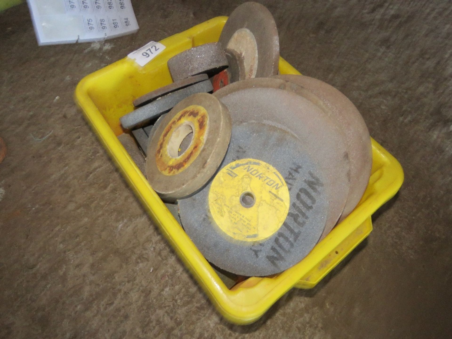 BOX OF ASSORTED GRINDING WHEELS. THIS LOT IS SOLD UNDER THE AUCTIONEERS MARGIN SCHEME, THEREFORE - Image 2 of 2