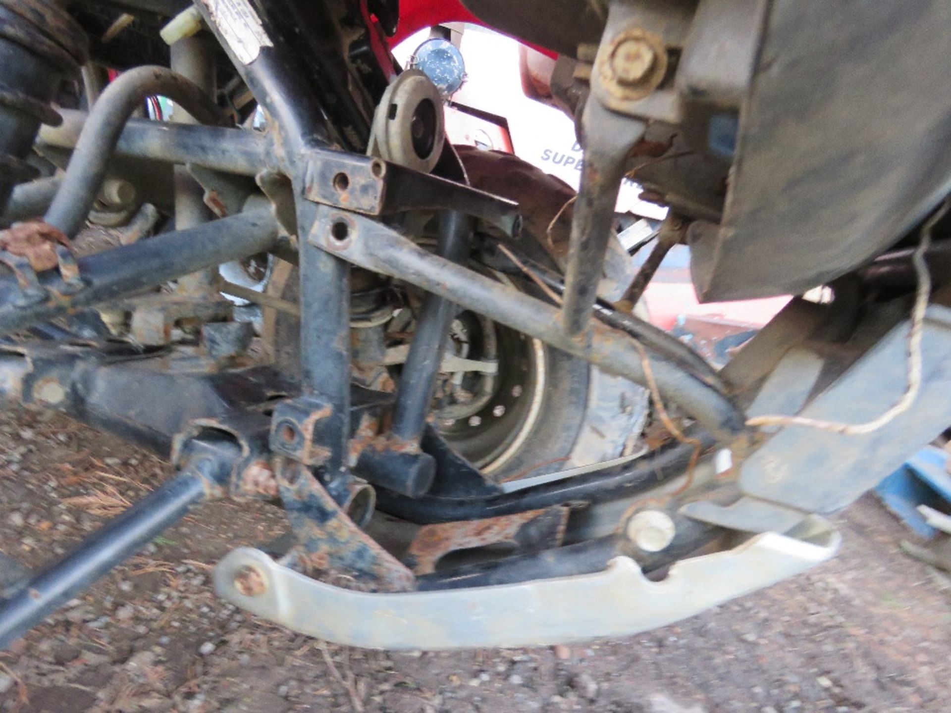 HONDA TRX250 2WD QUAD BIKE, SPARES/REPAIR (VENDORS COMMENTS: SOME TIME AGO THE ENGINE RAN BUT WOULD - Image 2 of 7