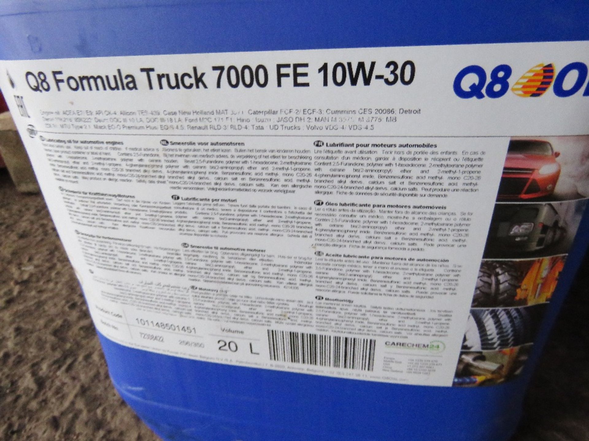 2 X 20LITRE DRUMS OF Q8 FORMULA TRUCK 7000E FE 10W-30 ENGINE OIL. THIS LOT IS SOLD UNDER THE AUCT - Image 2 of 2