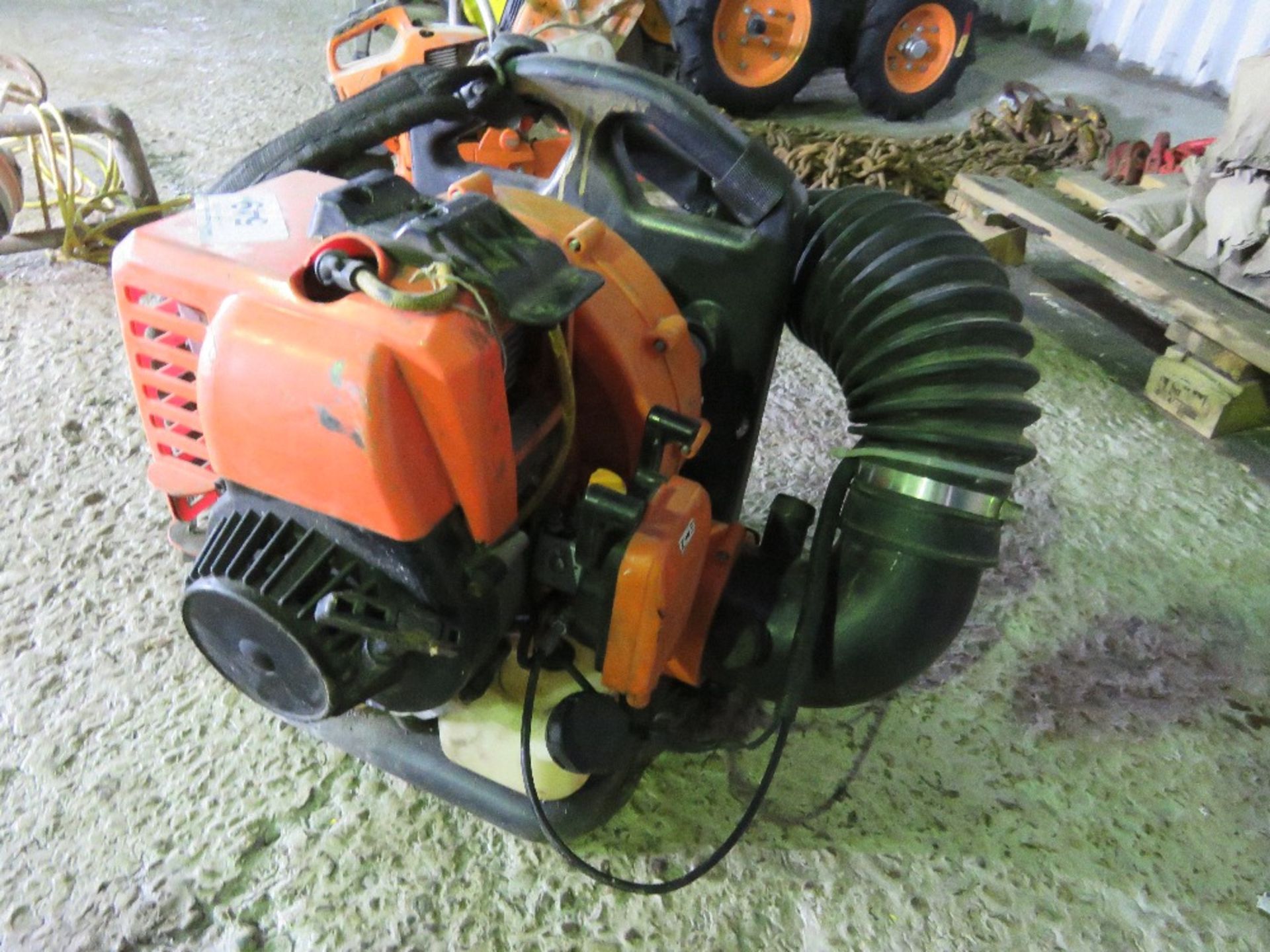 PETROL ENGINED BACKPACK BLOWER. THIS LOT IS SOLD UNDER THE AUCTIONEERS MARGIN SCHEME, THEREFORE N - Image 4 of 4