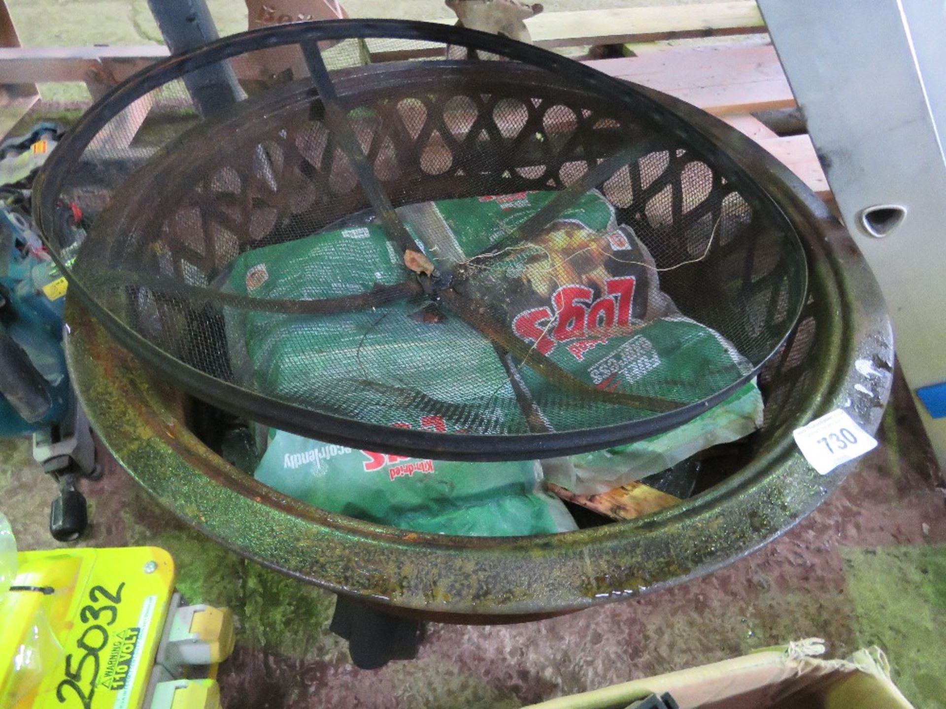 LOG BURNING FIRE PIT. THIS LOT IS SOLD UNDER THE AUCTIONEERS MARGIN SCHEME, THEREFORE NO VAT WILL