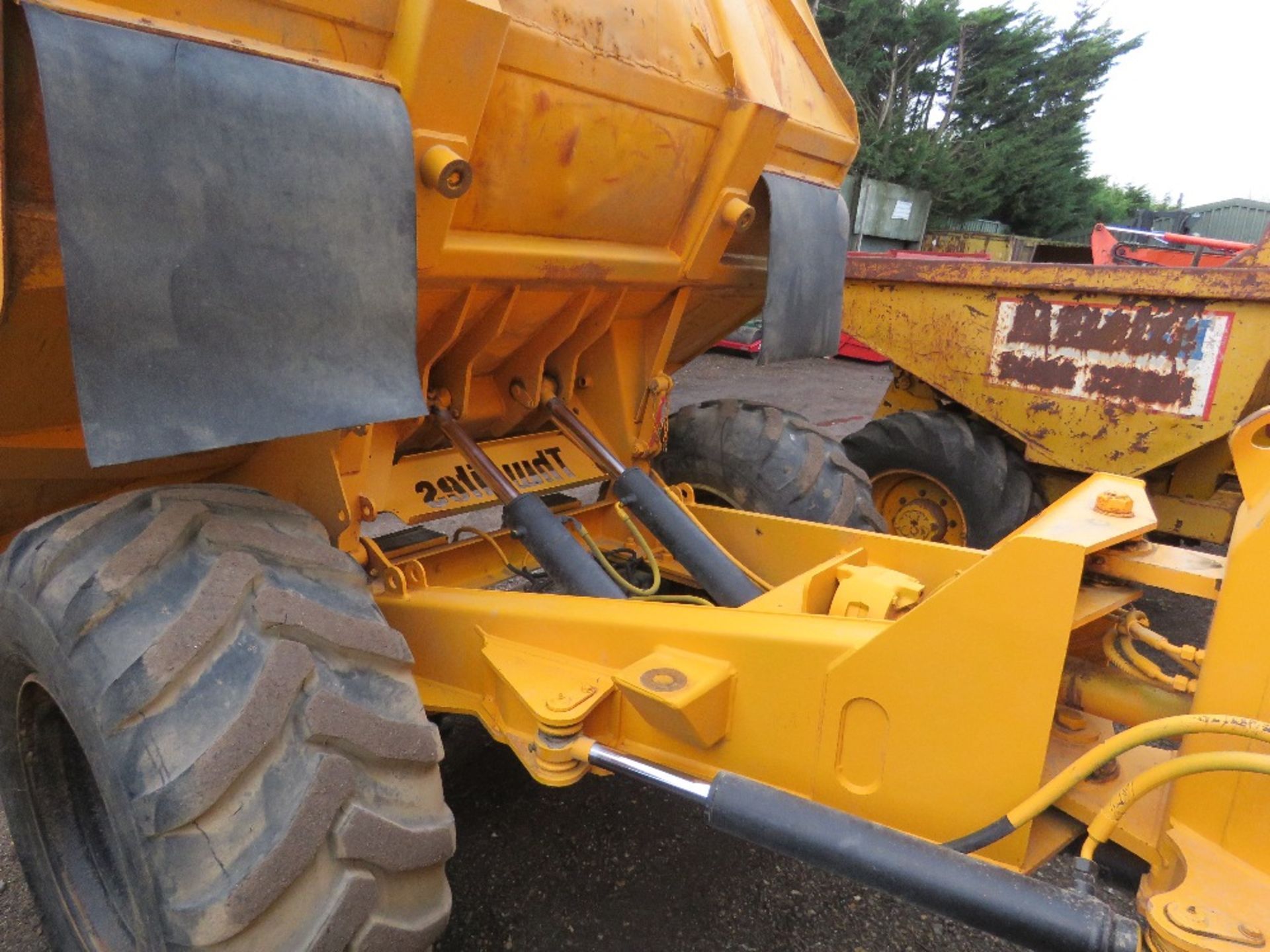 THWAITES 9 TONNE SITE DUMPER, YEAR 2011 BUILD. 3830 REC HOURS. REG: LP11TKO WITH V5. SN:SLCM590Z1108 - Image 11 of 12