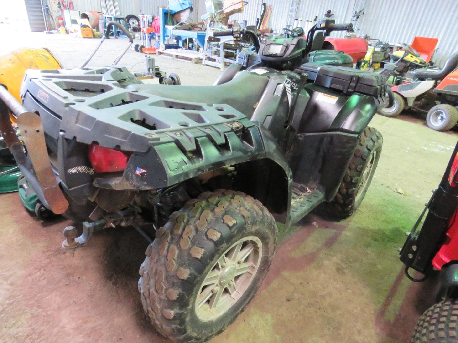 POLARIS SPORTSMAN 850 4WD DIESEL QUAD BIKE, YEAR 2009 APPROX, 4918 REC MILES, POWER STEERING. WHEN T - Image 4 of 8