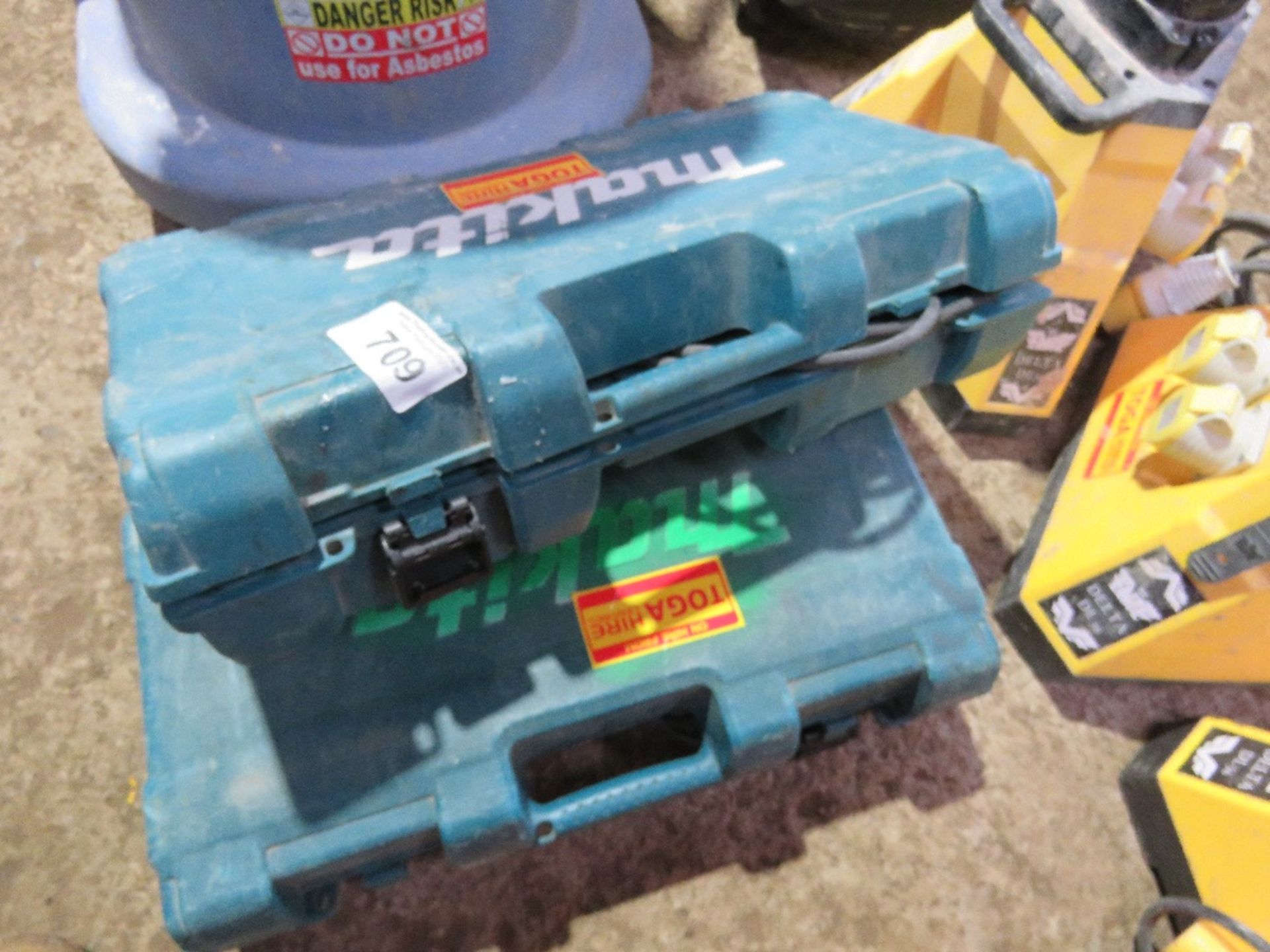 2 X MAKITA 110VOLT RECIPROCATING SAWS.