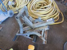 EXCAVATOR MOUNTED KERB LIFTING TONGS. SOURCED FROM COMPANY LIQUIDATION. THIS LOT IS SOLD UNDER THE