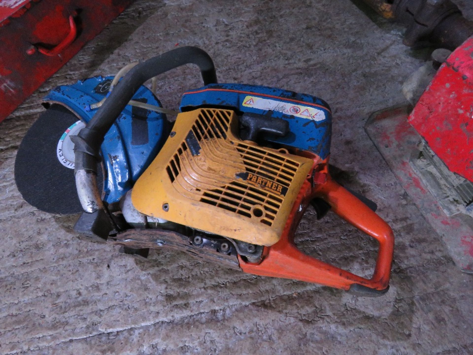 PARTNER PETROL SAW WITH ADISC. - Image 2 of 4