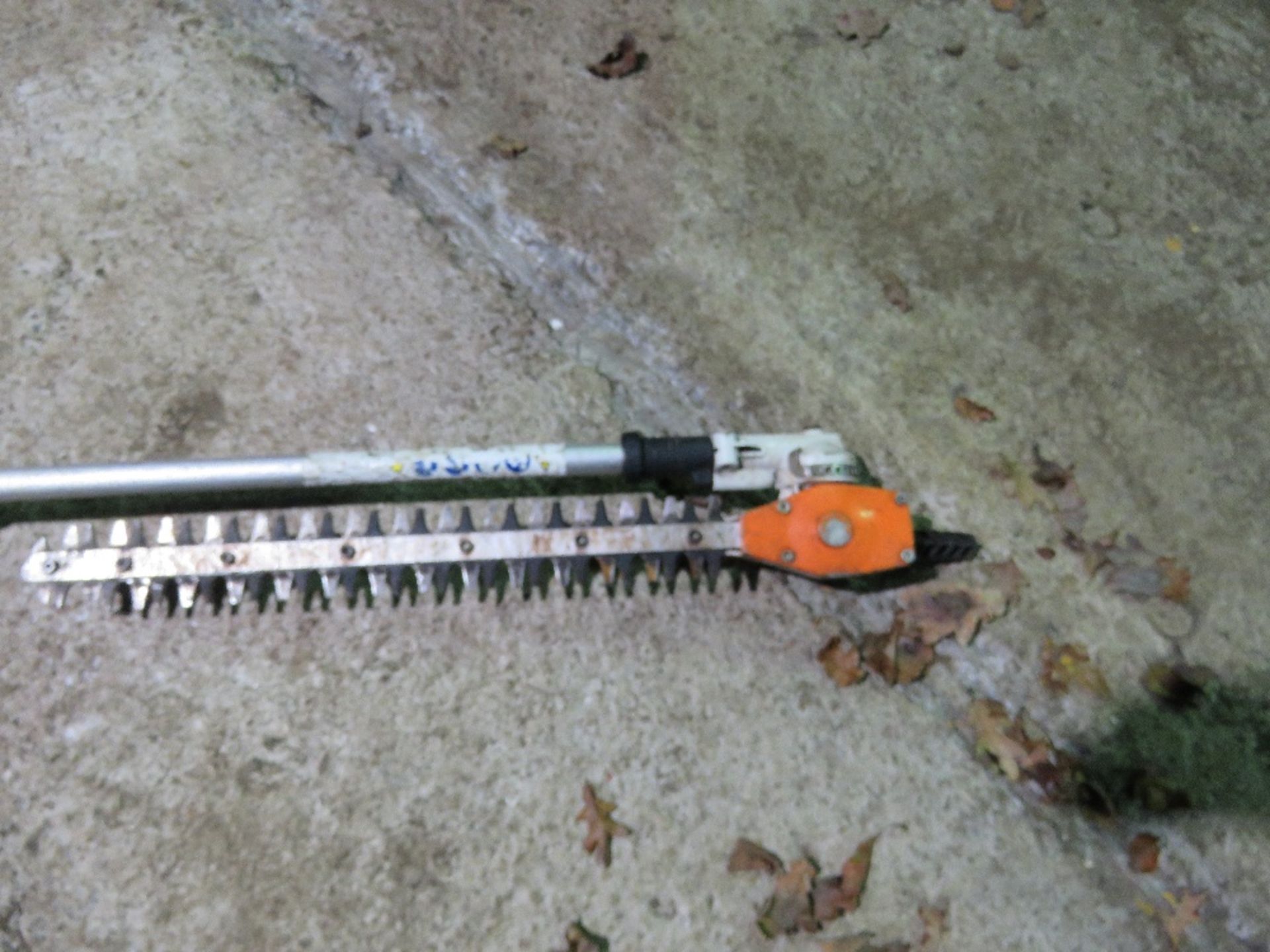 STIHL LONG REACH HEDGE CUTTER. DIRECT FROM LOCAL GROUNDS MAINTAINCE COMPANY HAVING RECENTLY CLOSED A - Image 4 of 6