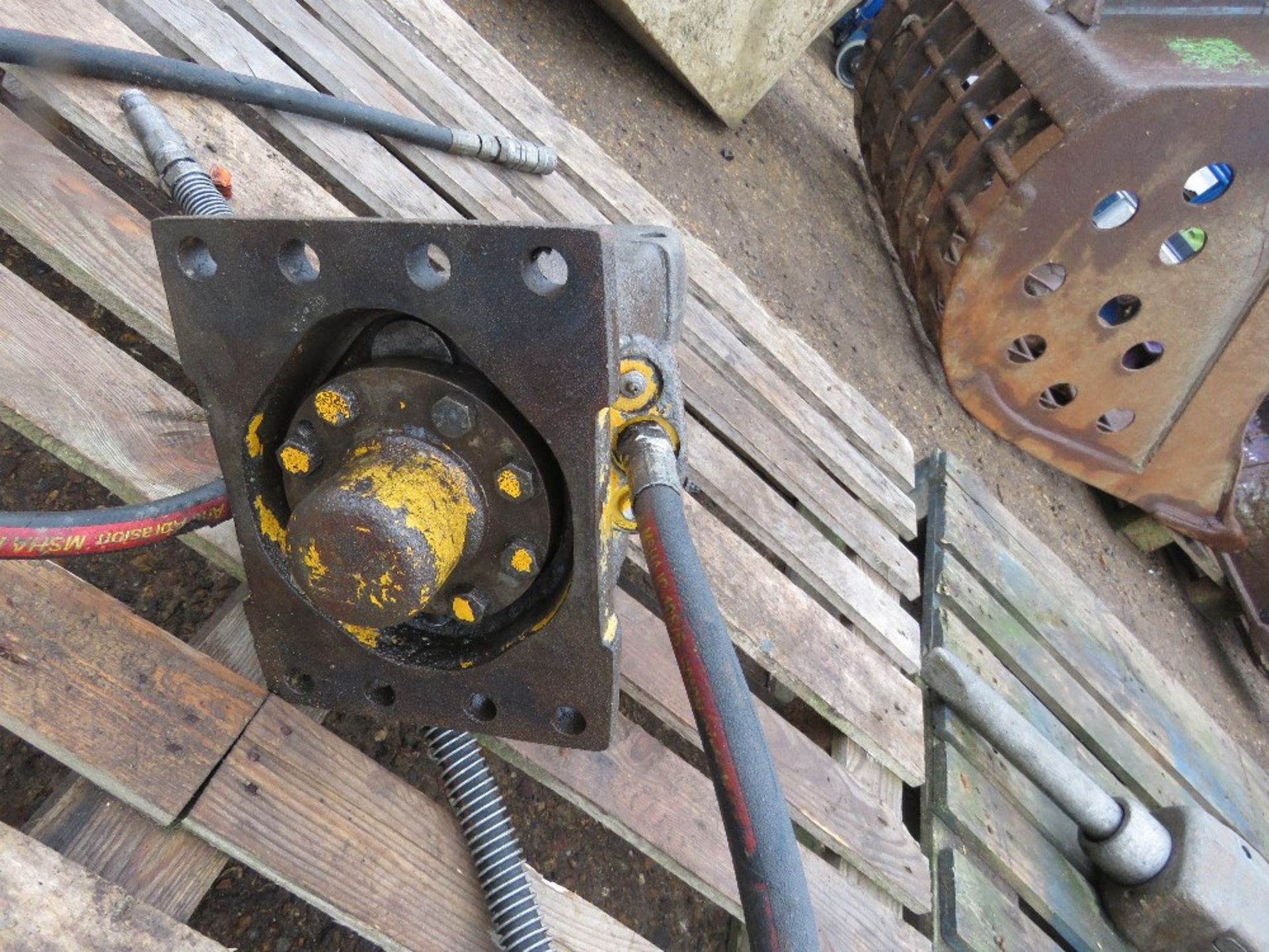 ATLAS COPCO EXCAVATOR MOUNTED BREAKER TO SUIT 1.5TONNE MACHINE OR SIMILAR, NO HEADSTOCK. - Image 3 of 3