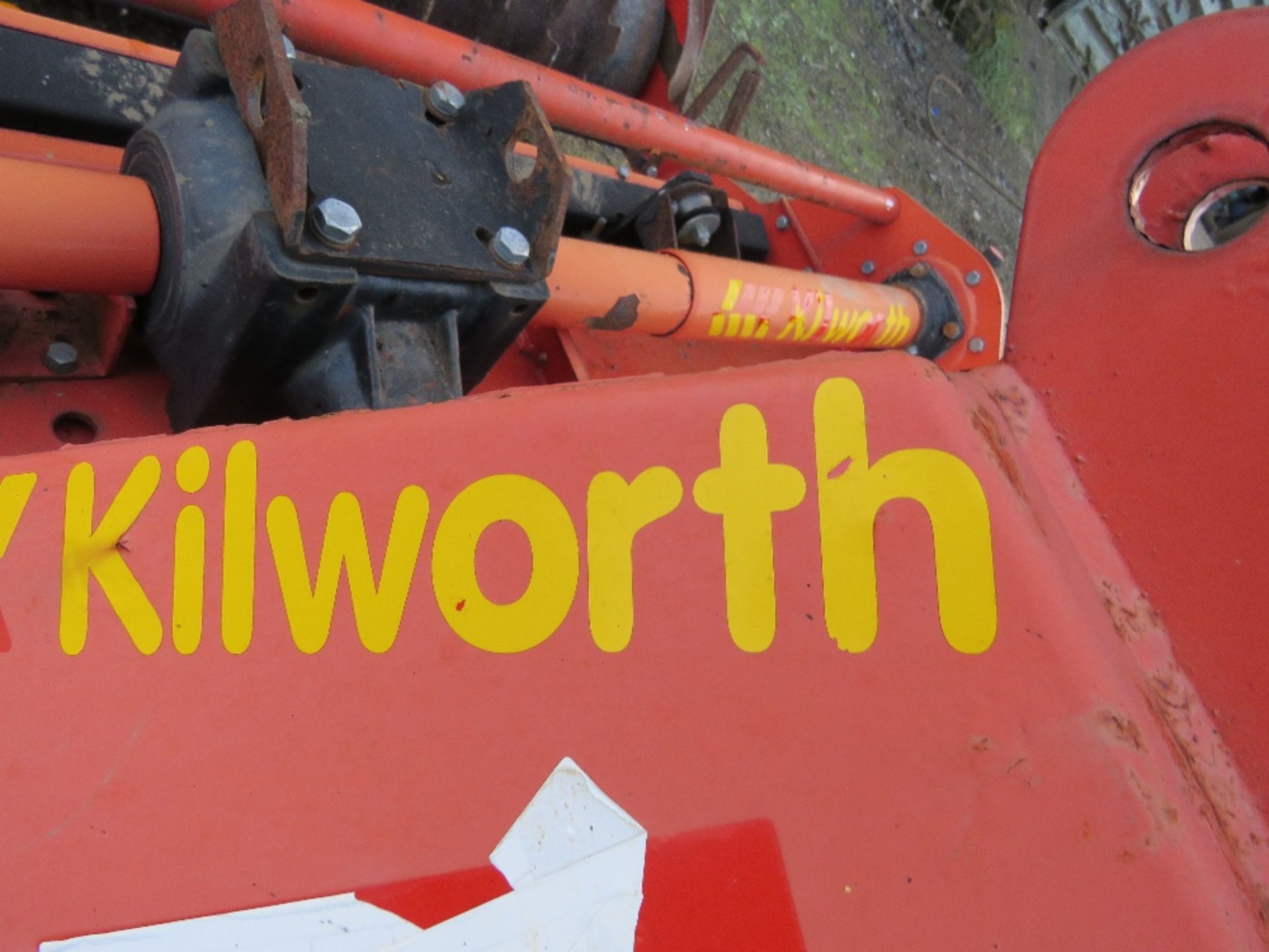 KILWORTH 170M TRACTOR MOUNTED STONE BURIER / ROTORVATOR, YEAR 2009 WITH REAR PACKER ROLLER. - Image 7 of 8