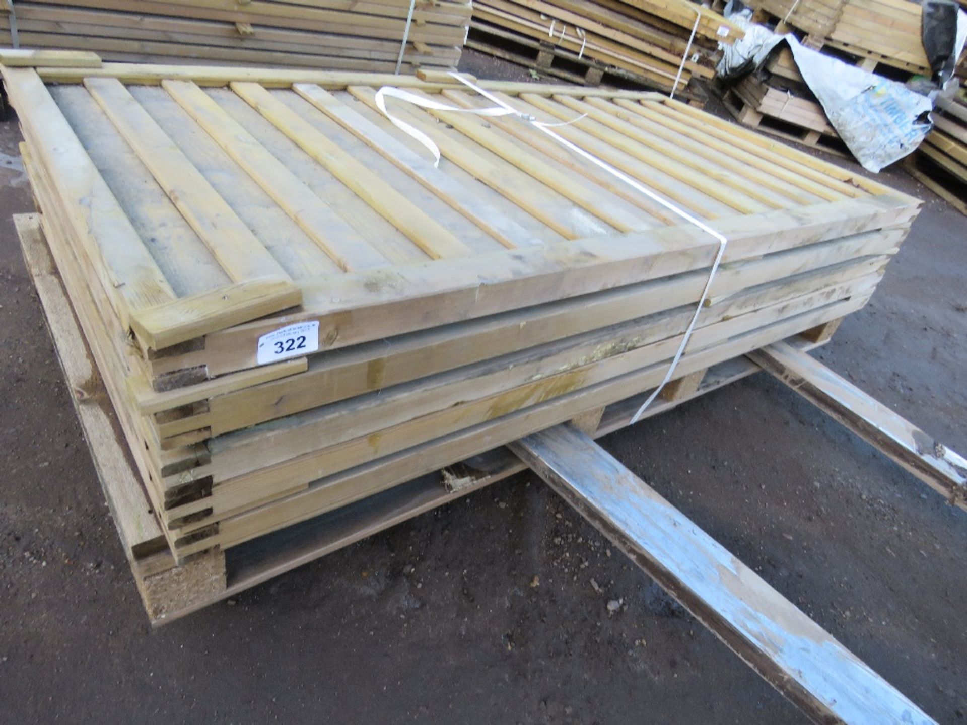 STACK OF 5NO ASSORTED WOODEN FENCE PANELS 92CM X 183CM APPROX.
