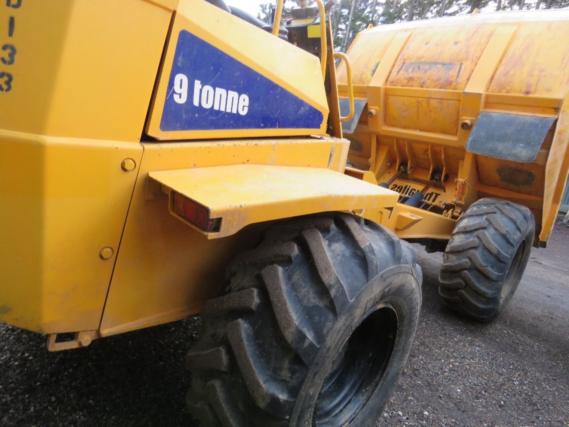 THWAITES 9 TONNE SITE DUMPER, YEAR 2011 BUILD. 3618REC HOURS. SN:SLCM590Z1108C1849. DIRECT FROM LOCA - Image 9 of 14