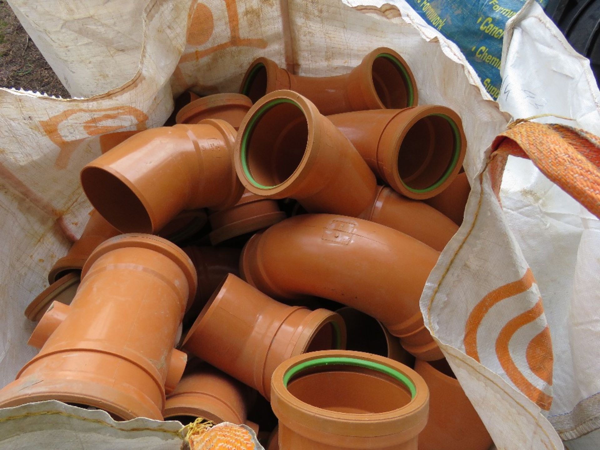 2 X BULK BAGS CONTAINING ASSORTED ORANGE PLASTIC DRAINAGE FITTINGS MAINLY 160MM. DIRECT FROM COMPANY - Image 4 of 5