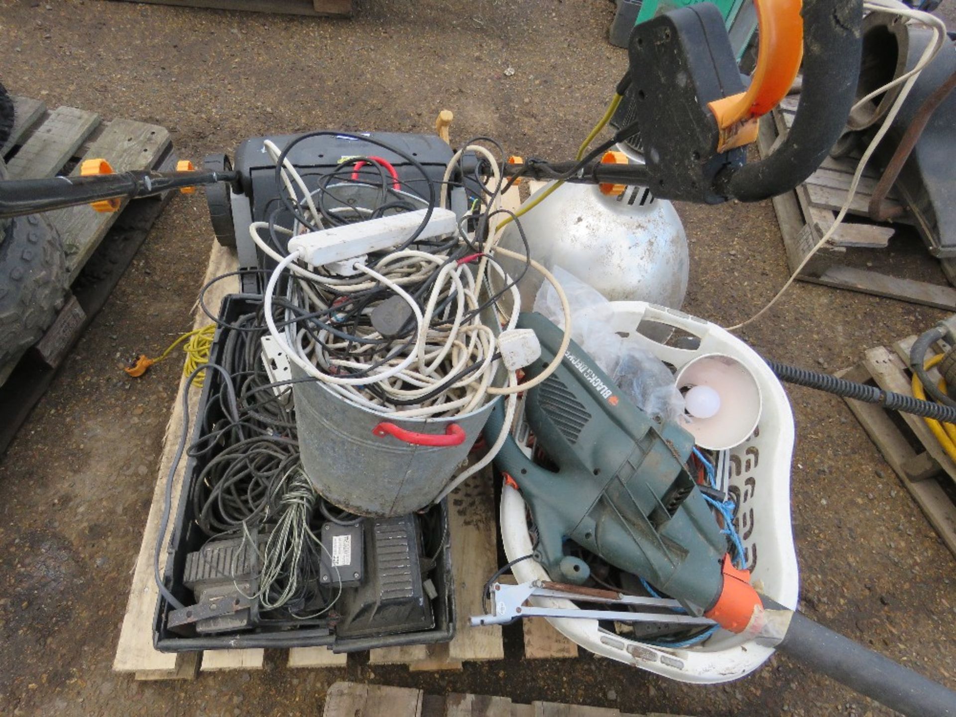 PALLET OF CABLES AND ELECTRICAL SUNDRIES. THIS LOT IS SOLD UNDER THE AUCTIONEERS MARGIN SCHEME, T - Image 2 of 2