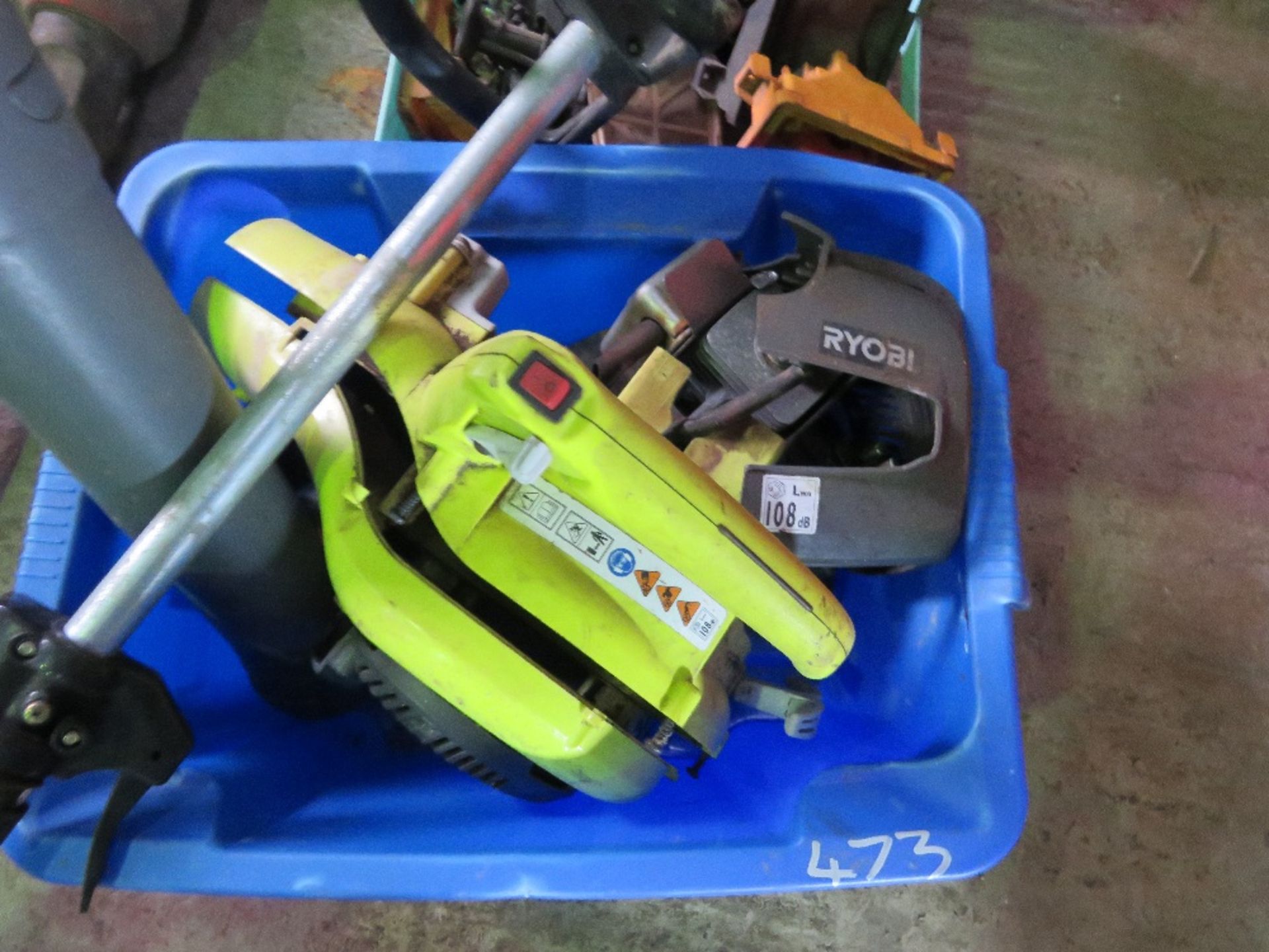 STRIMMER PLUS ASSORTED PETROL SAW PARTS. THIS LOT IS SOLD UNDER THE AUCTIONEERS MARGIN SCHEME, TH - Image 2 of 8