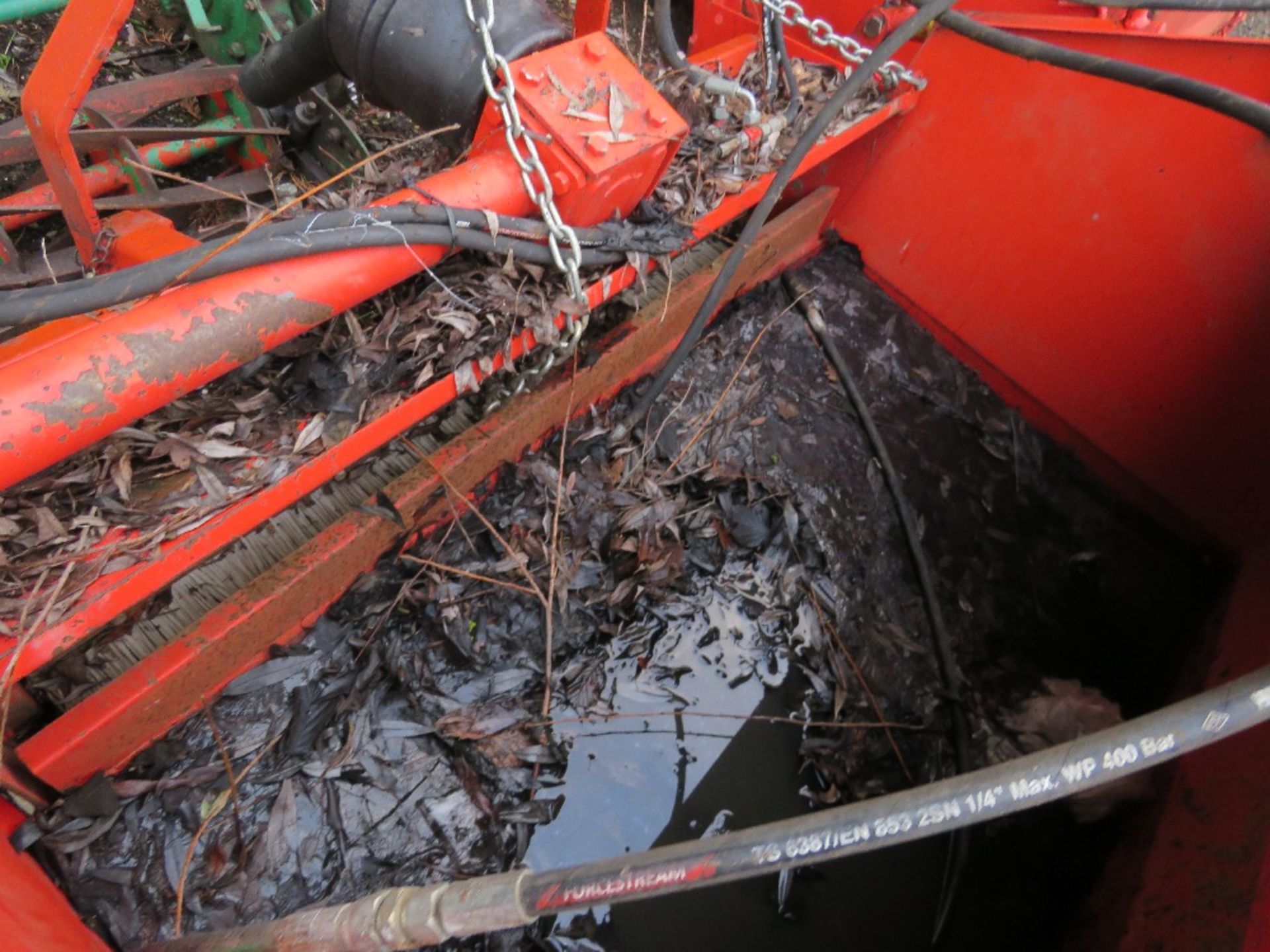 SUTON PTO DRIVEN BRUSH WITH COLLECTOR, 4FT WIDTH APPROX. DRIVE CHAIN MISSING, CONDITION UNKNOWN. - Image 2 of 6