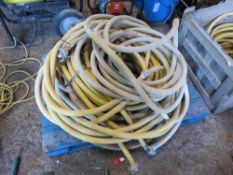 5 X AIR HOSES. SOURCED FROM COMPANY LIQUIDATION. THIS LOT IS SOLD UNDER THE AUCTIONEERS MARGIN SCH