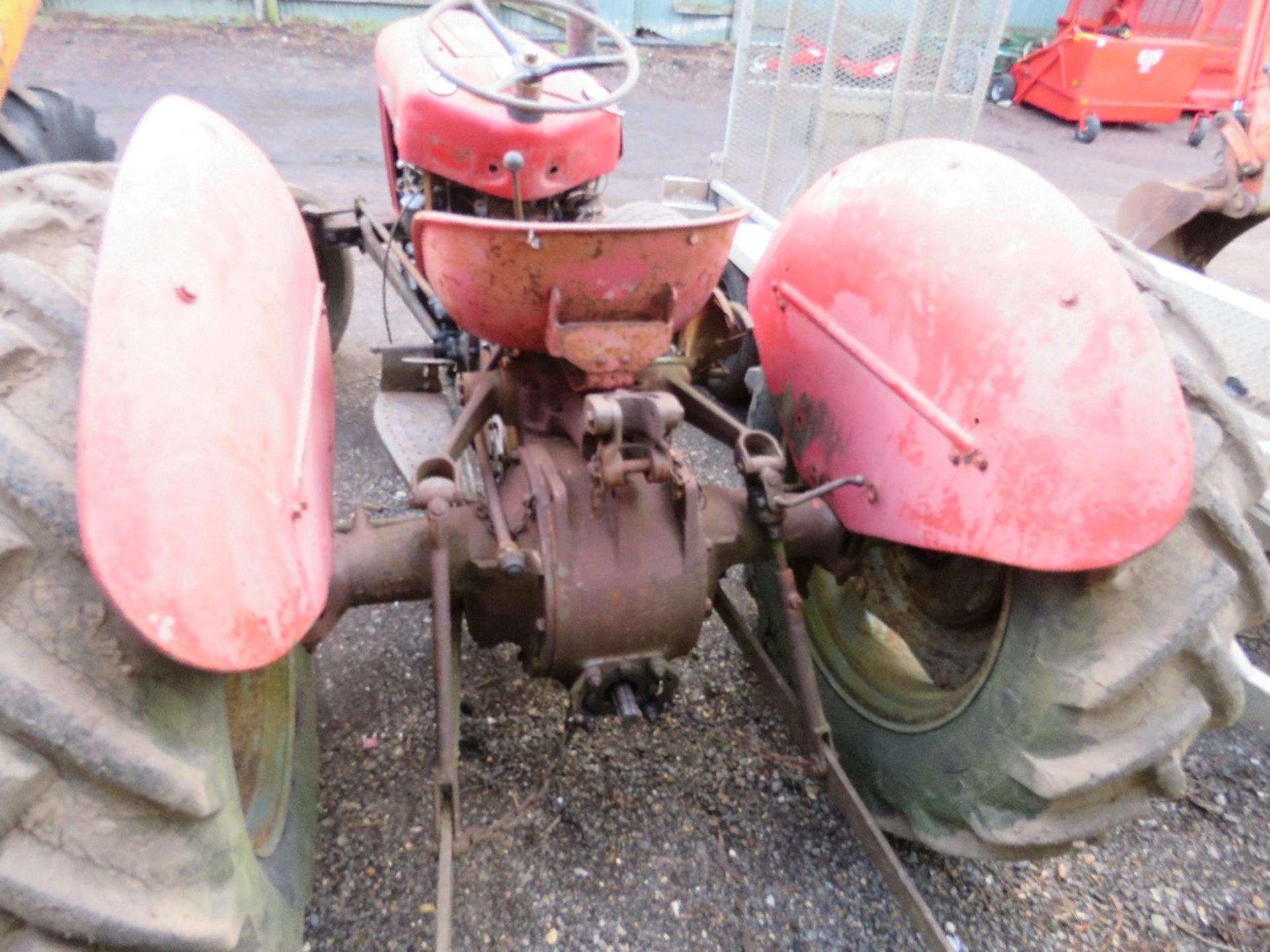 MASSEY FERGUSON 35 4 CYLINDER TRACTOR. BRIEF TESTING BY PUSHING SAW THE ENGINE TURN OVER AND TRY TO - Image 7 of 7