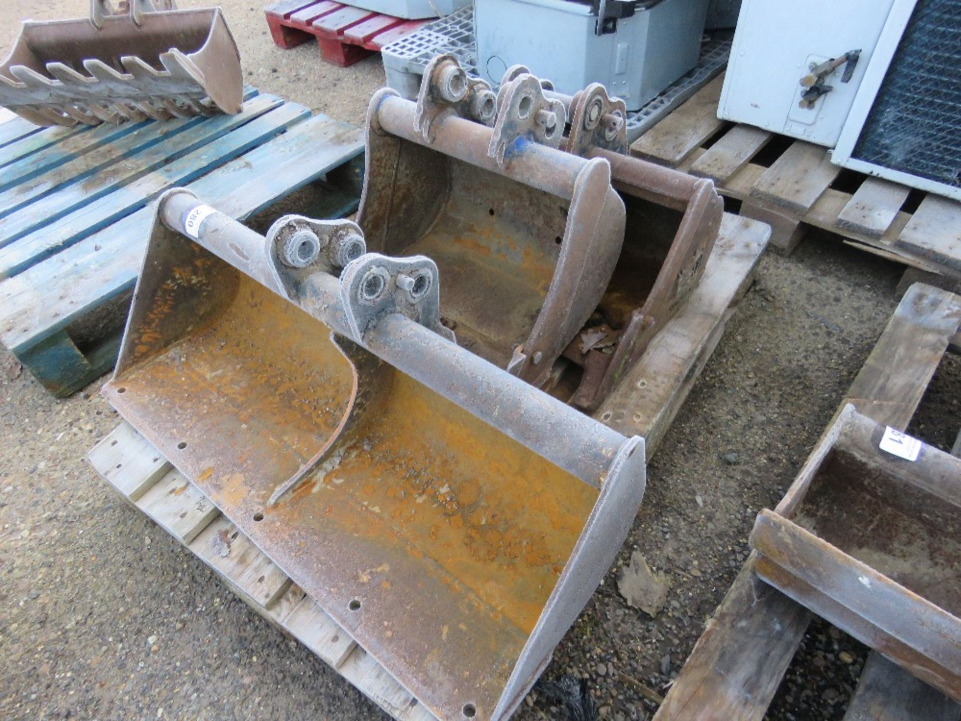 3 X MINI DIGGER BUCKETS, 30MM PINS: GRADING, 2FT AND 18". - Image 2 of 3
