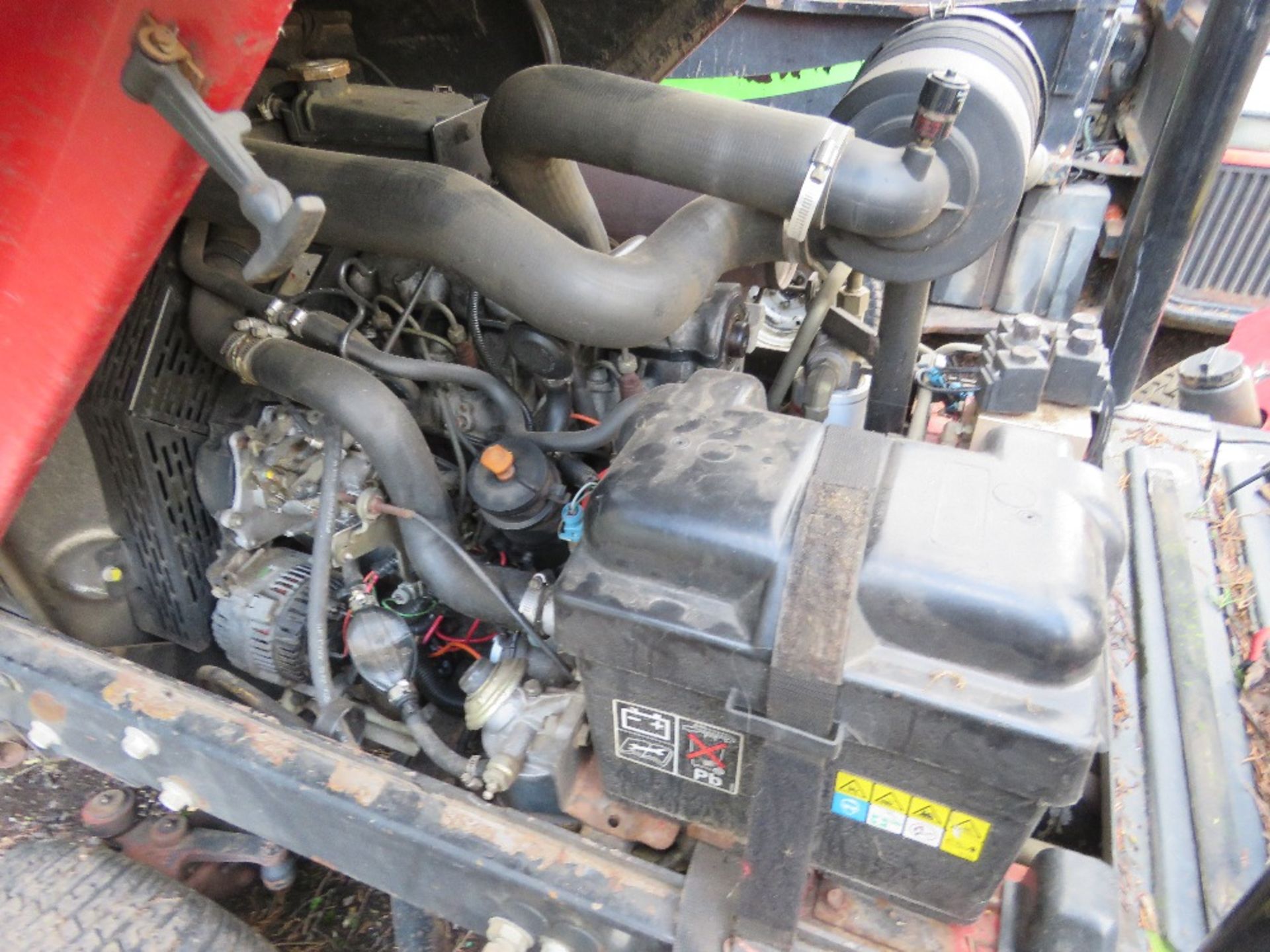 TORO REELMASTER 6500D 5 GANG 4WD MOWER, EX GOLF COURSE. WHEN TESTED WAS SEEN TO RUN, DRIVE AND BLADE - Image 6 of 12