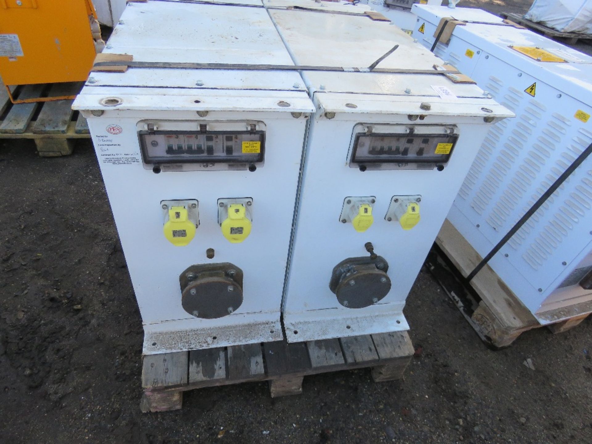 2 X HEAVY DUTY TUNNEL TRANFORMER UNITS, POSSIBLY 10KVA RATED??. THIS LOT IS SOLD UNDER THE AUCTIO - Image 2 of 4
