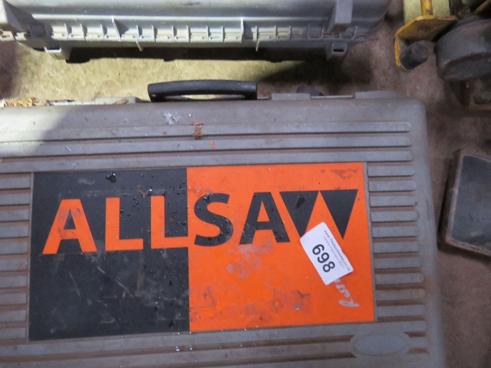 ALLSAW 110VOLT POWERED RECIPROCATING BLOCK SAW IN A CASE. - Image 2 of 3